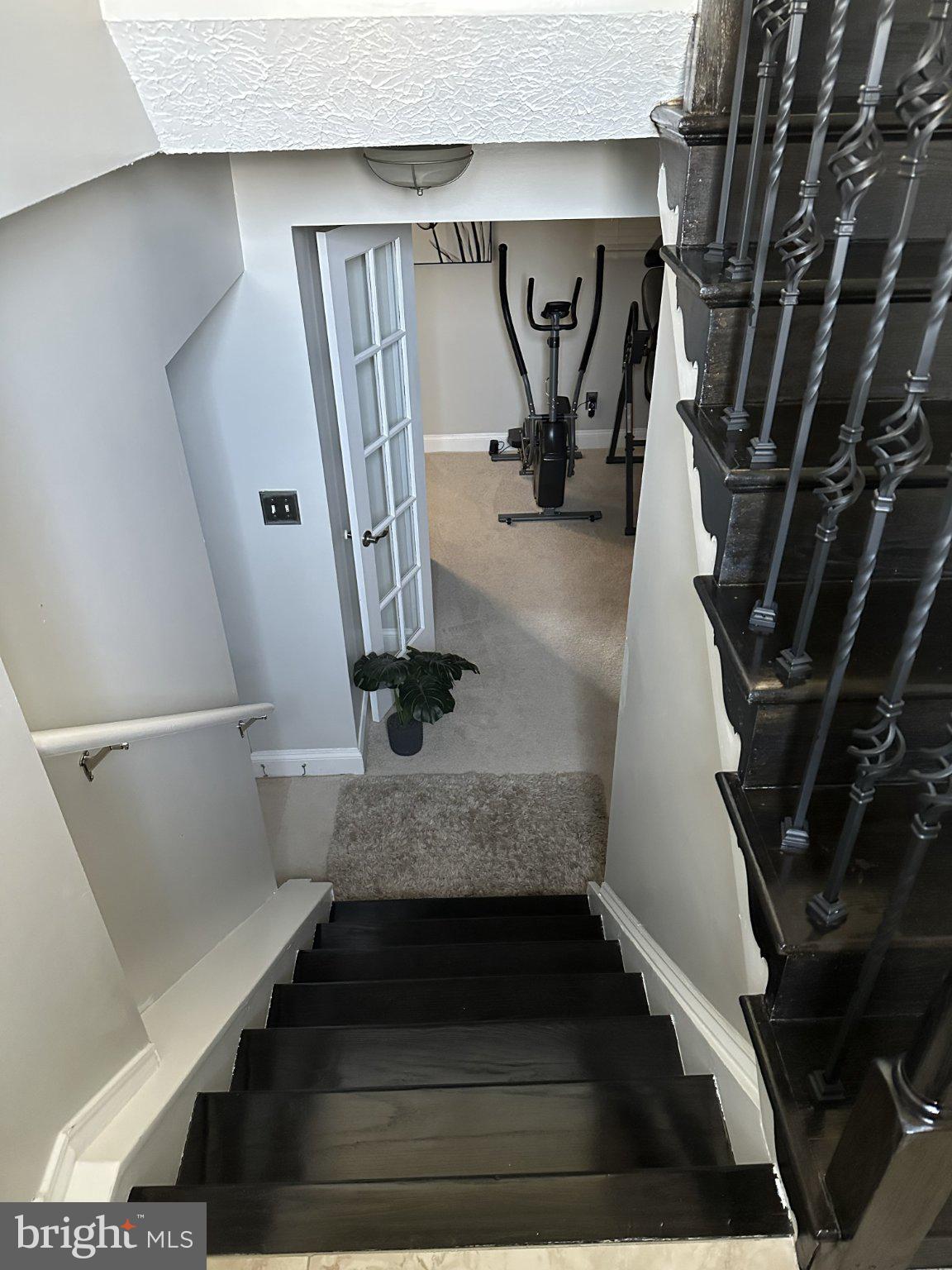 600 LANCELOT LANE