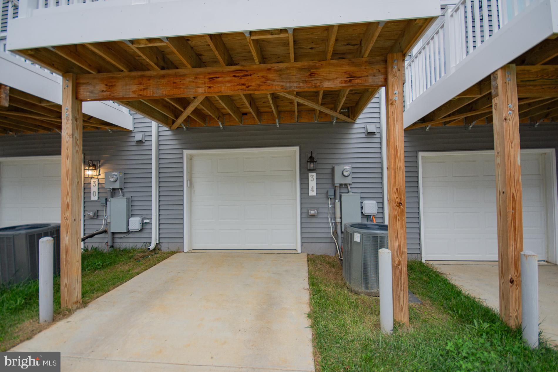 PRESIDENTS POINTE - Residential Lease