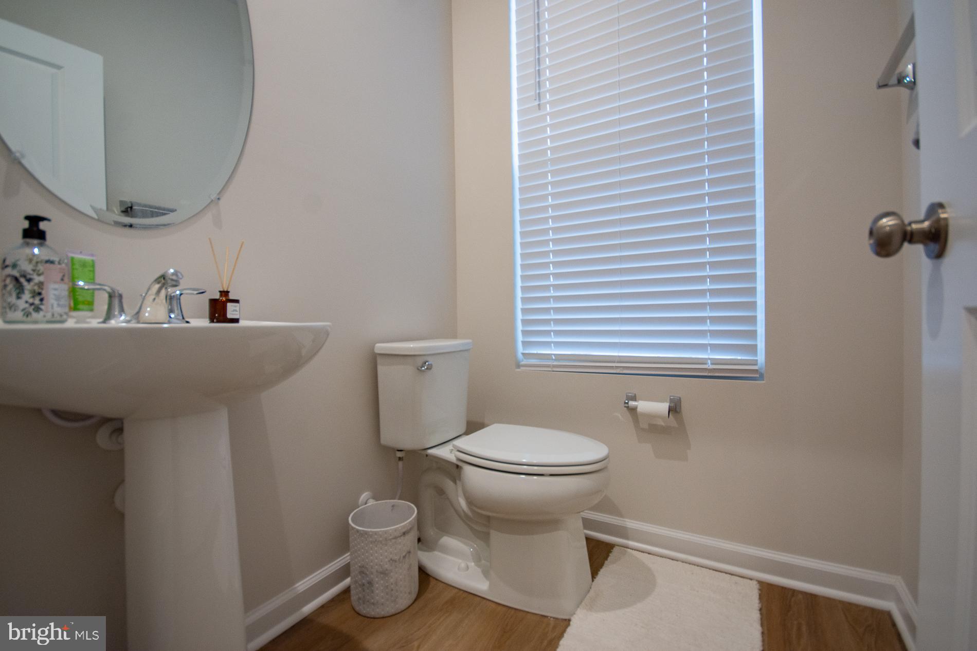 PRESIDENTS POINTE - Residential Lease