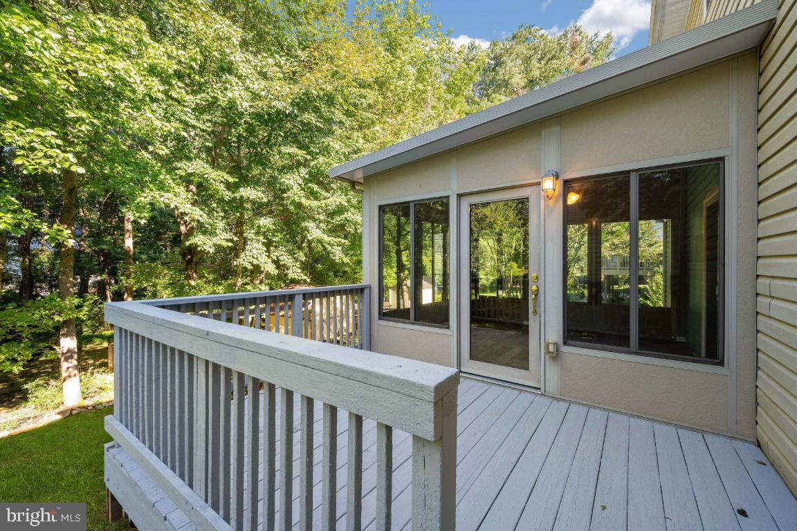 ASHFORD OAKS - Residential