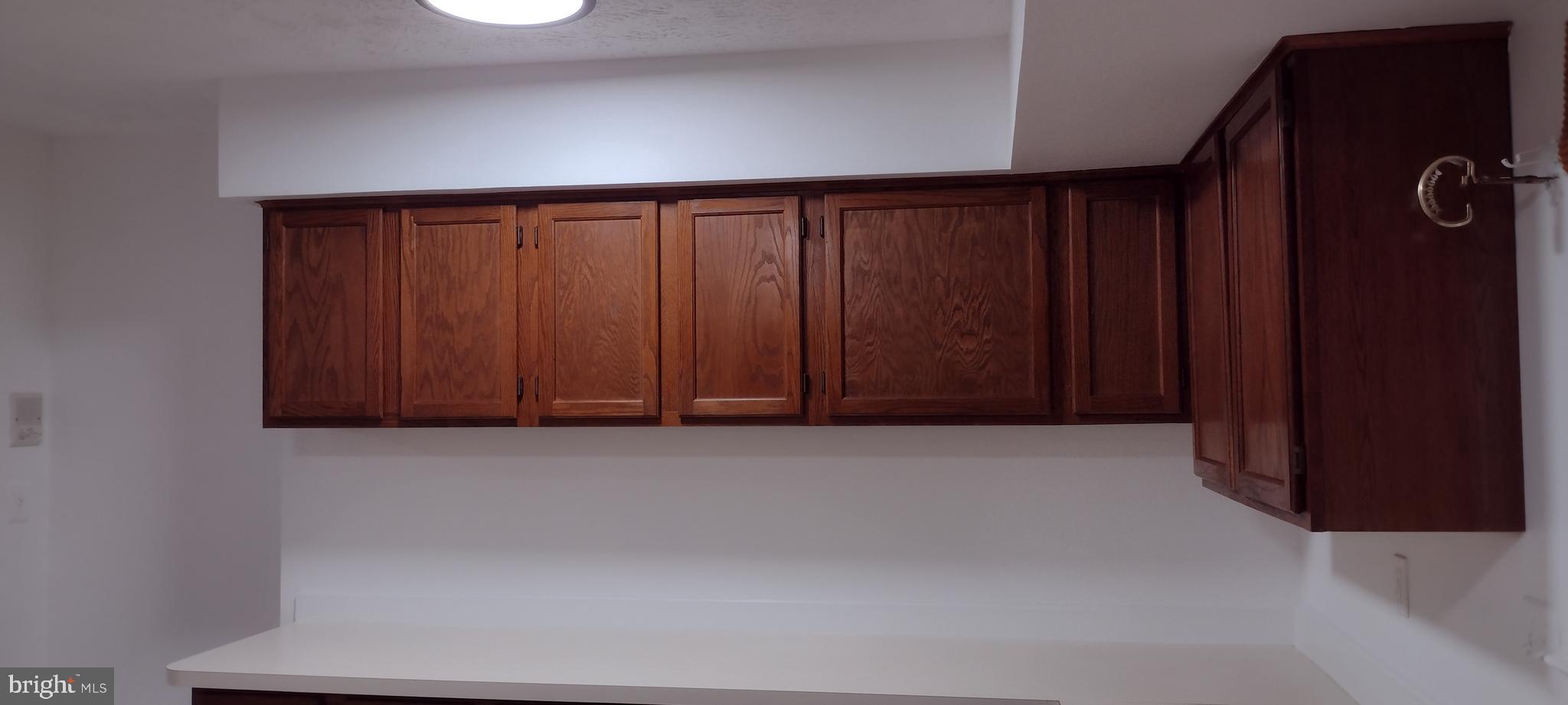 MELWOOD MANOR PLAT ONE> - Residential Lease