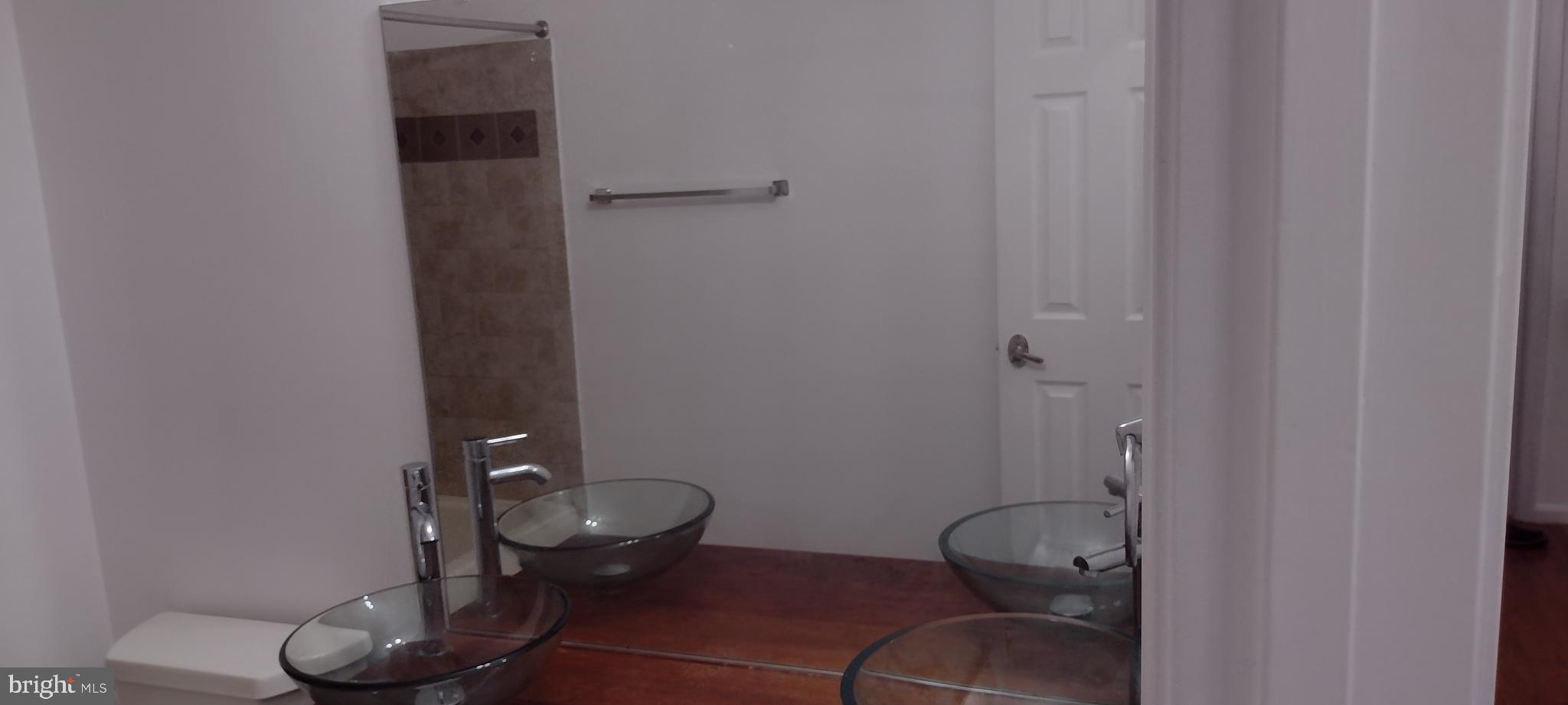 MELWOOD MANOR PLAT ONE> - Residential Lease