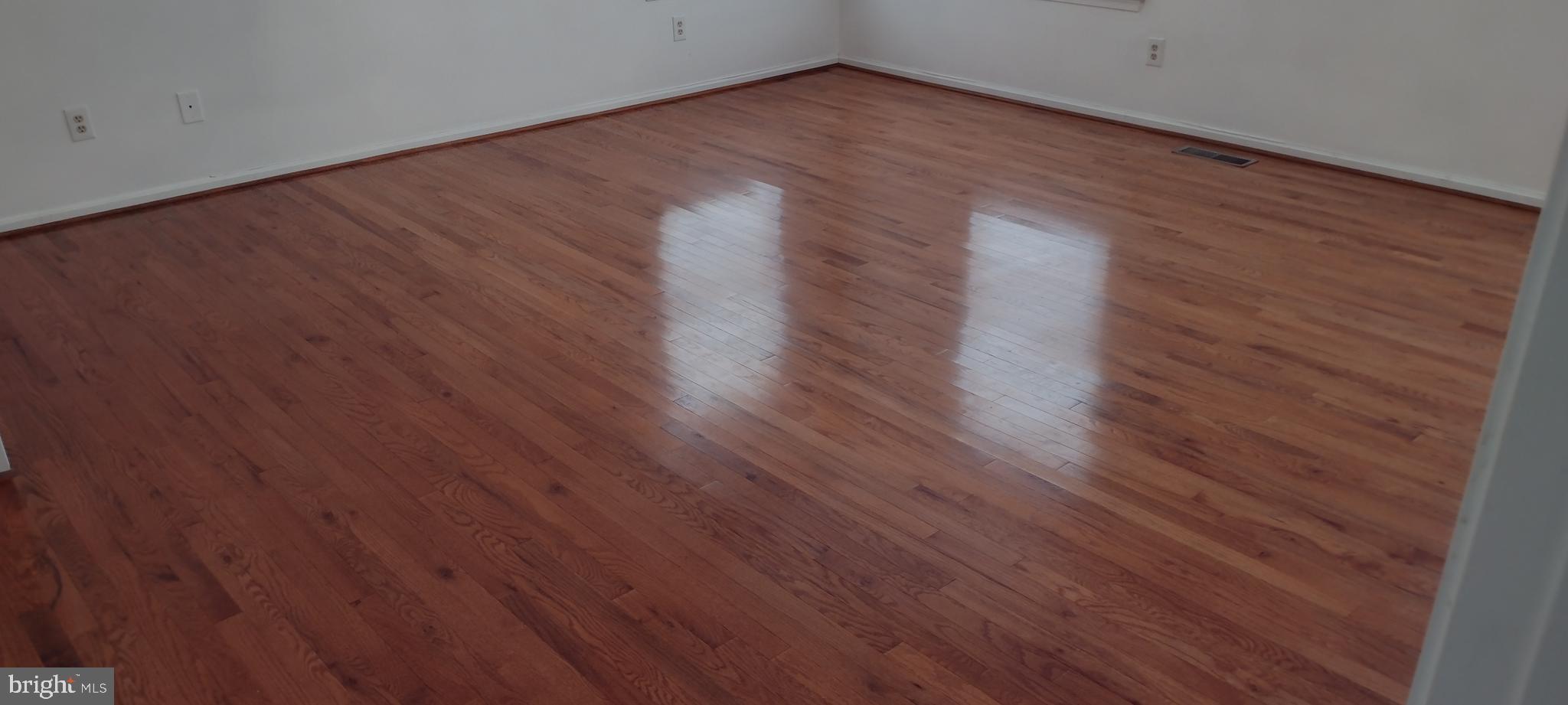 MELWOOD MANOR PLAT ONE> - Residential Lease