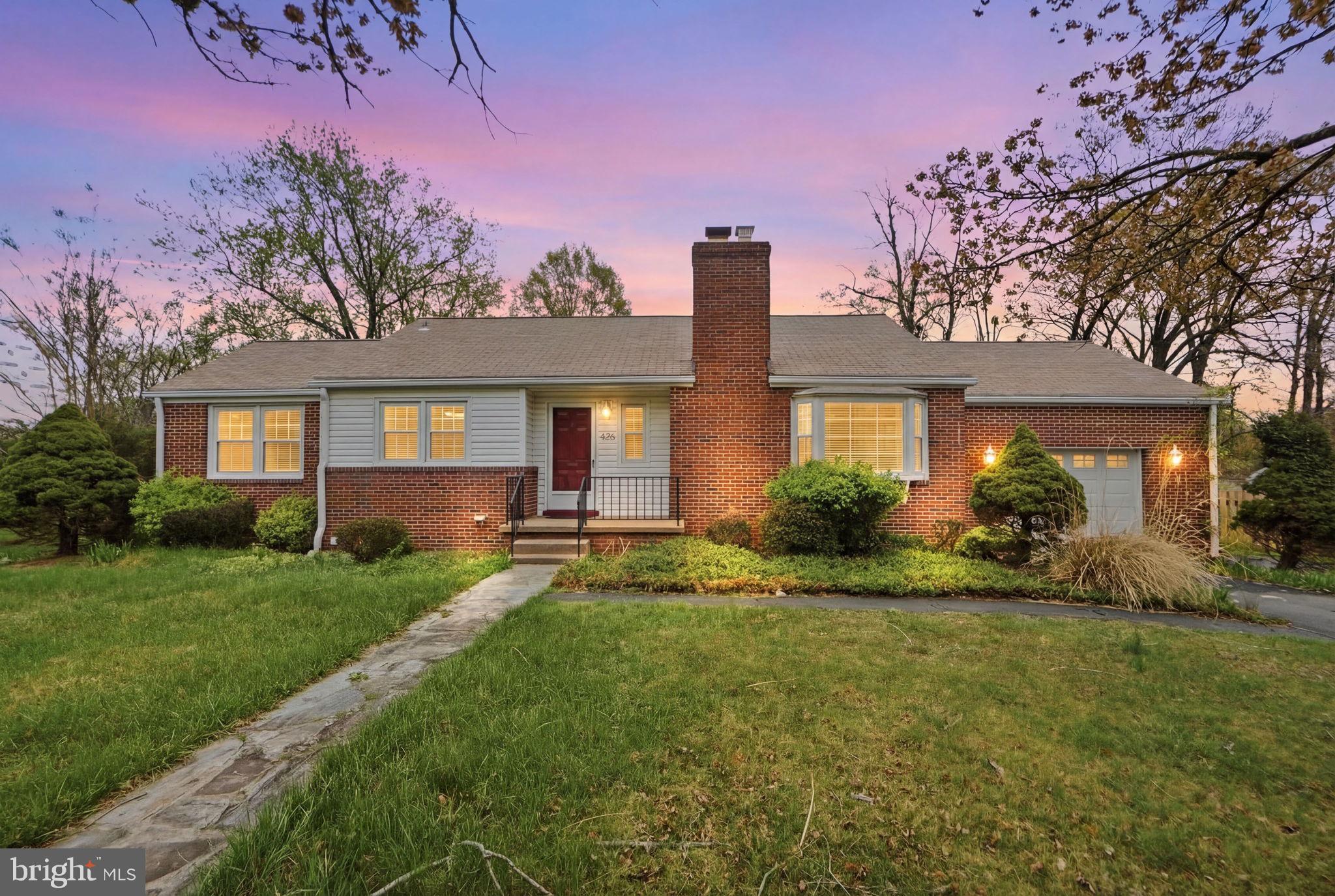 826 VAN BUREN STREET
