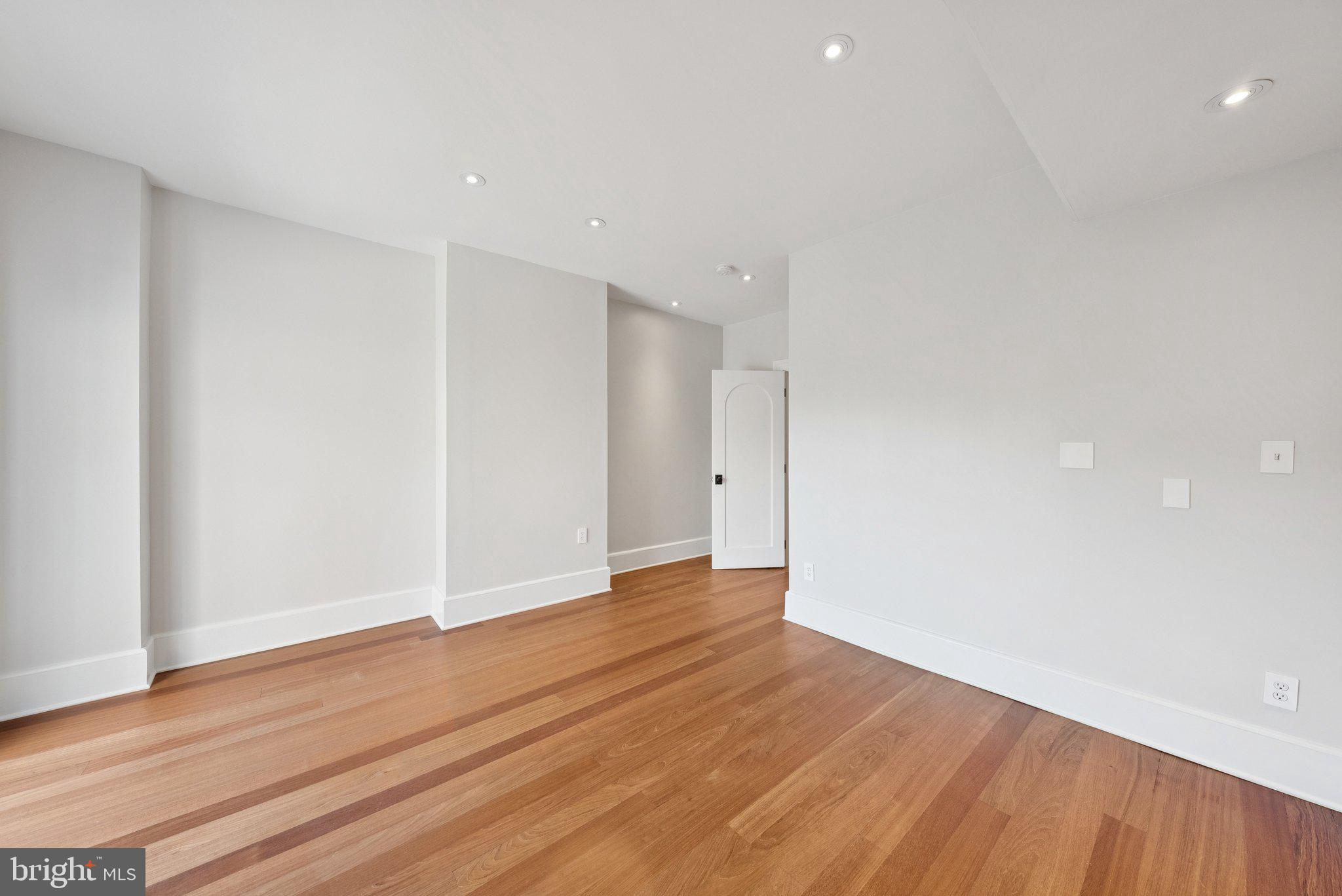 KALORAMA TRIANGLE - Residential