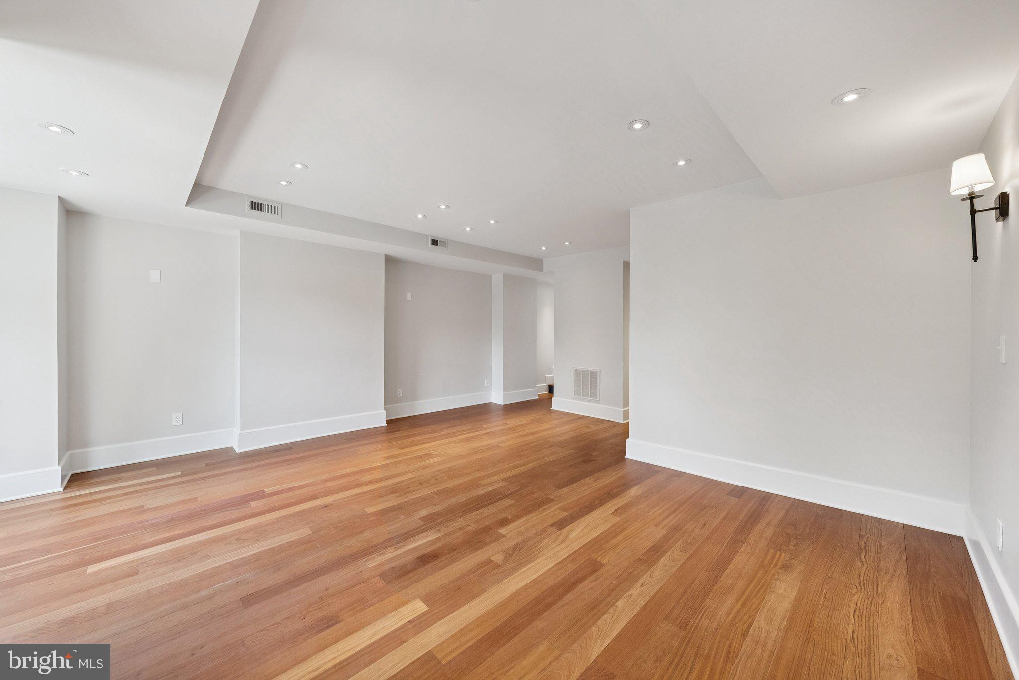 KALORAMA TRIANGLE - Residential