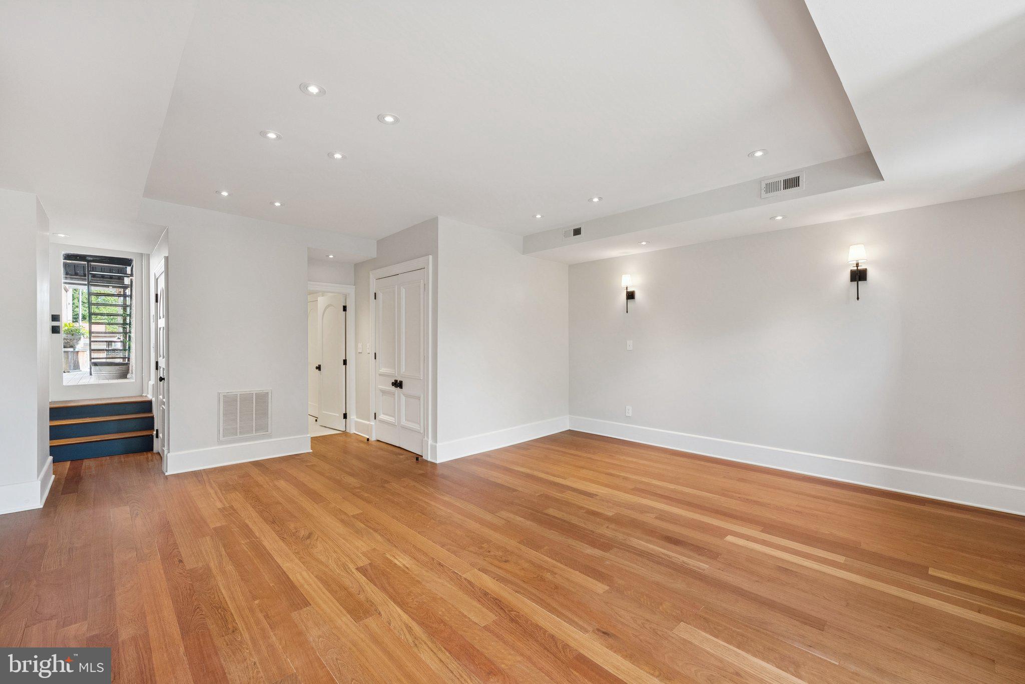 KALORAMA TRIANGLE - Residential