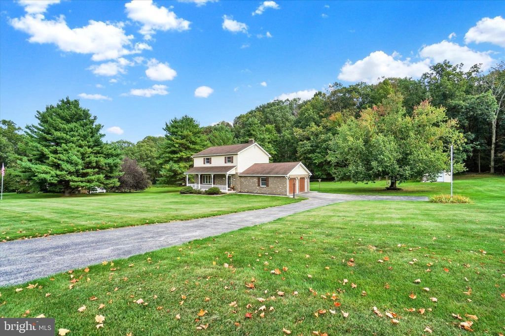 Photo of 3407 Sticks Road, GLEN ROCK, PA 17327 (MLS # PAYK2090750)