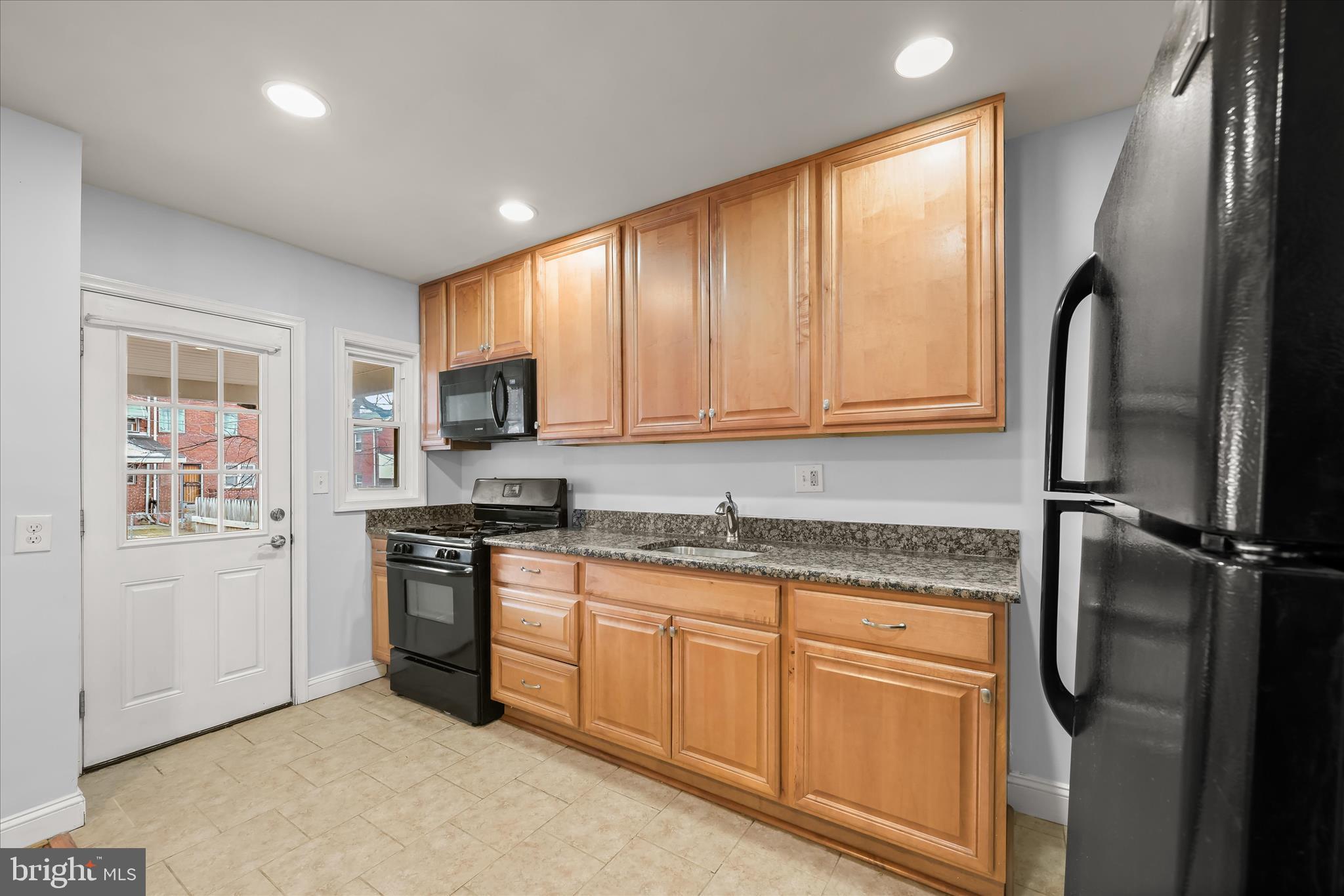 GRAY MANOR - Residential