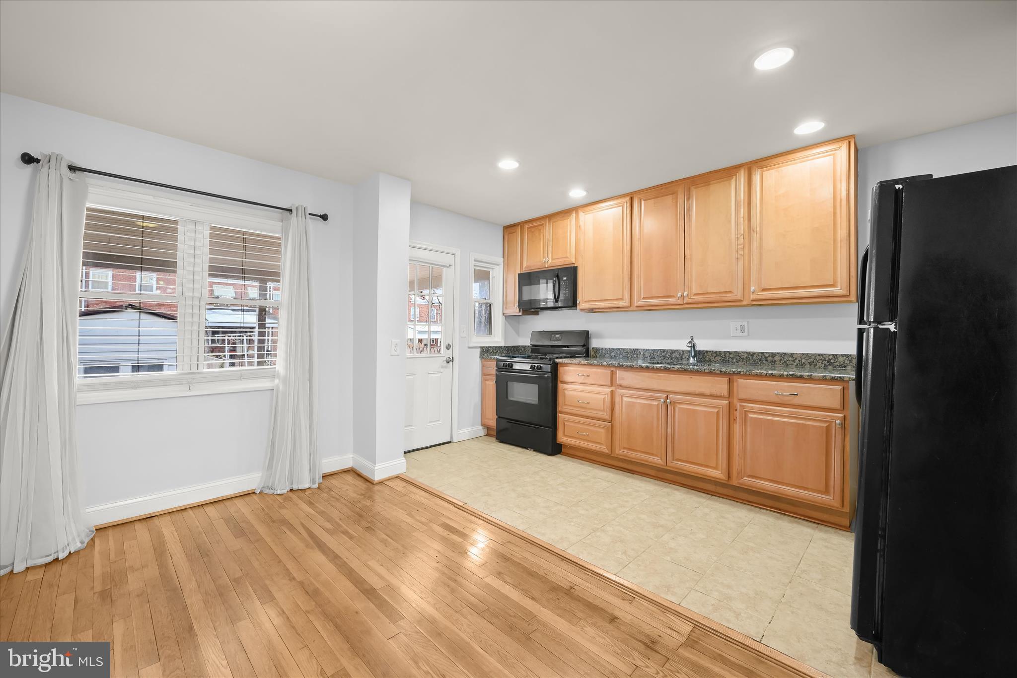 GRAY MANOR - Residential