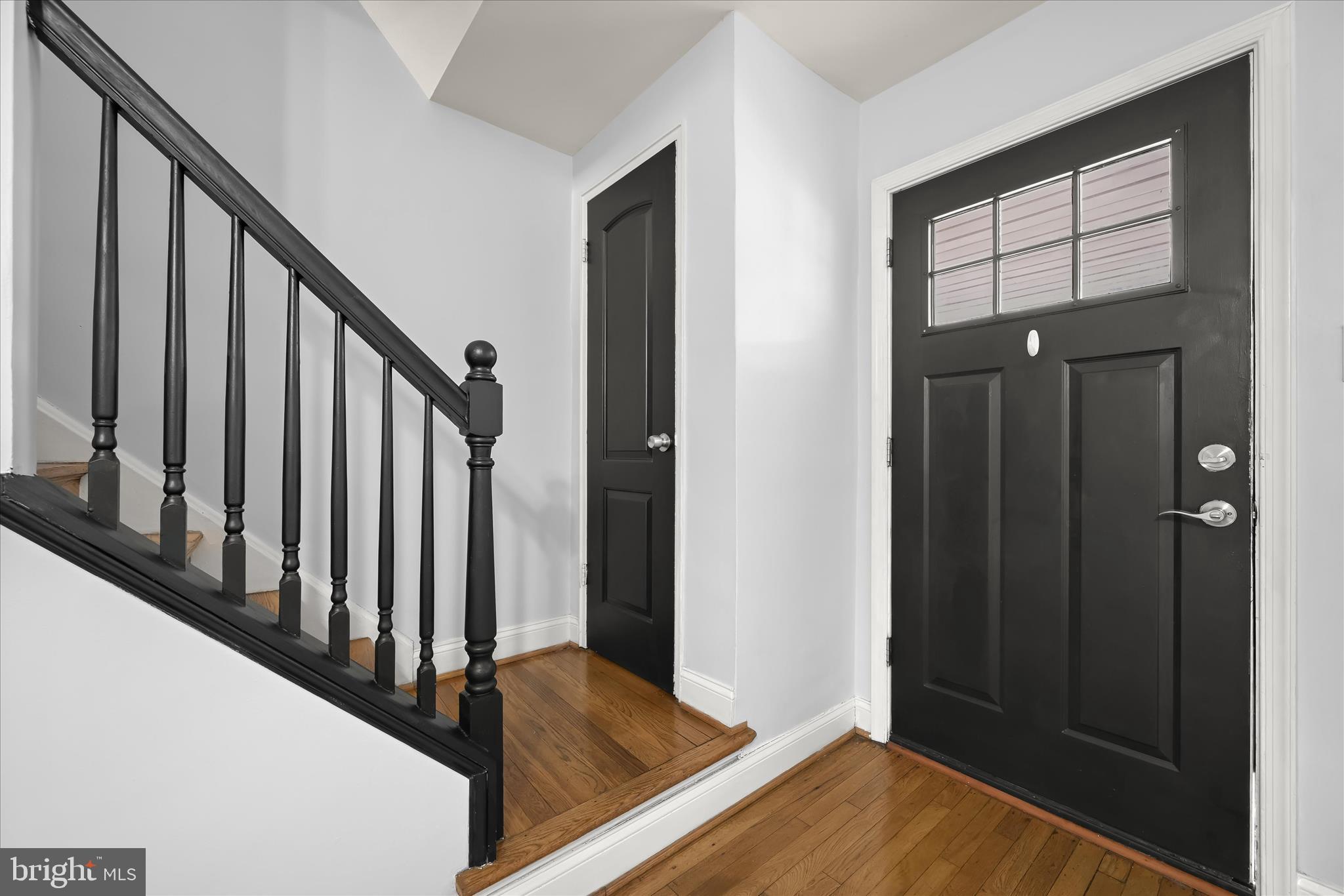 GRAY MANOR - Residential