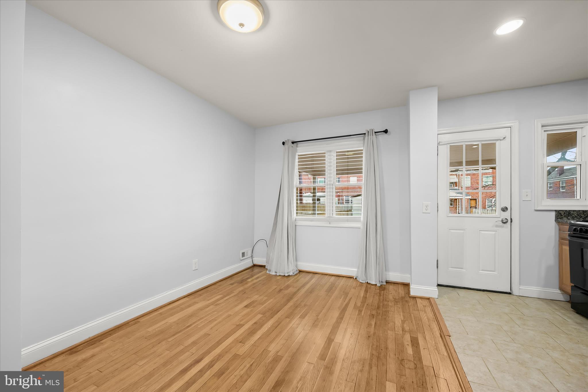 GRAY MANOR - Residential