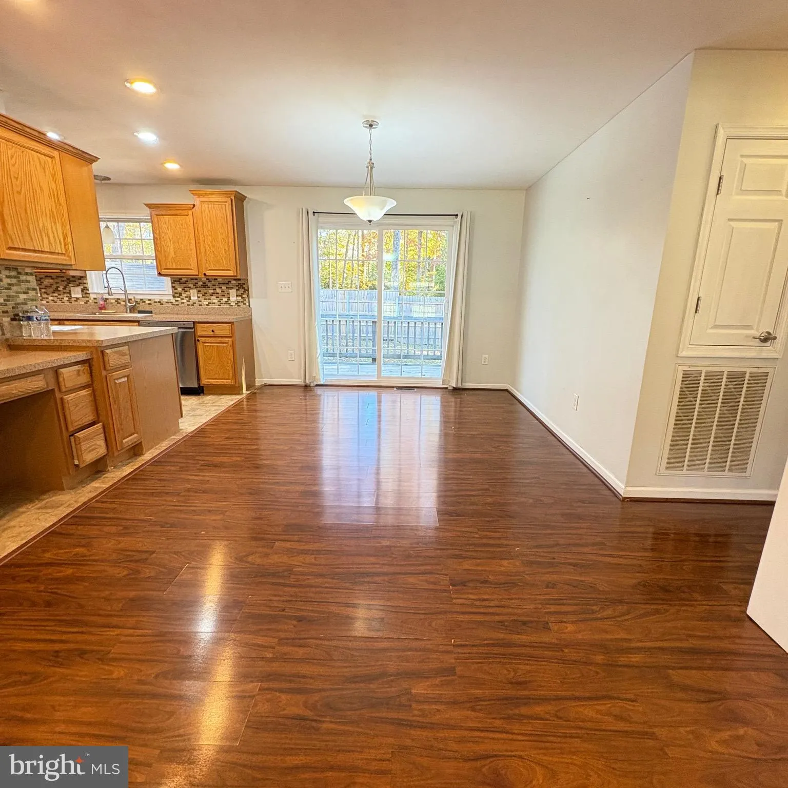 Stafford, Virginia 22556, United States, 3 Bedrooms Bedrooms, ,2 BathroomsBathrooms,Residential,Coming Soon,240892