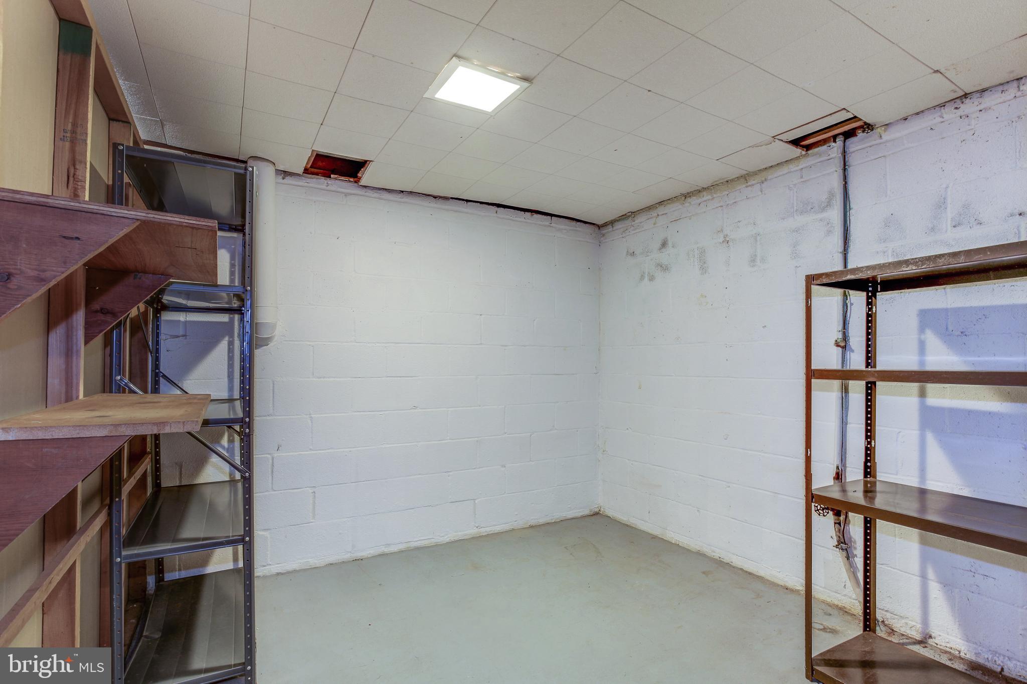 BEL PRE WOODS - Residential