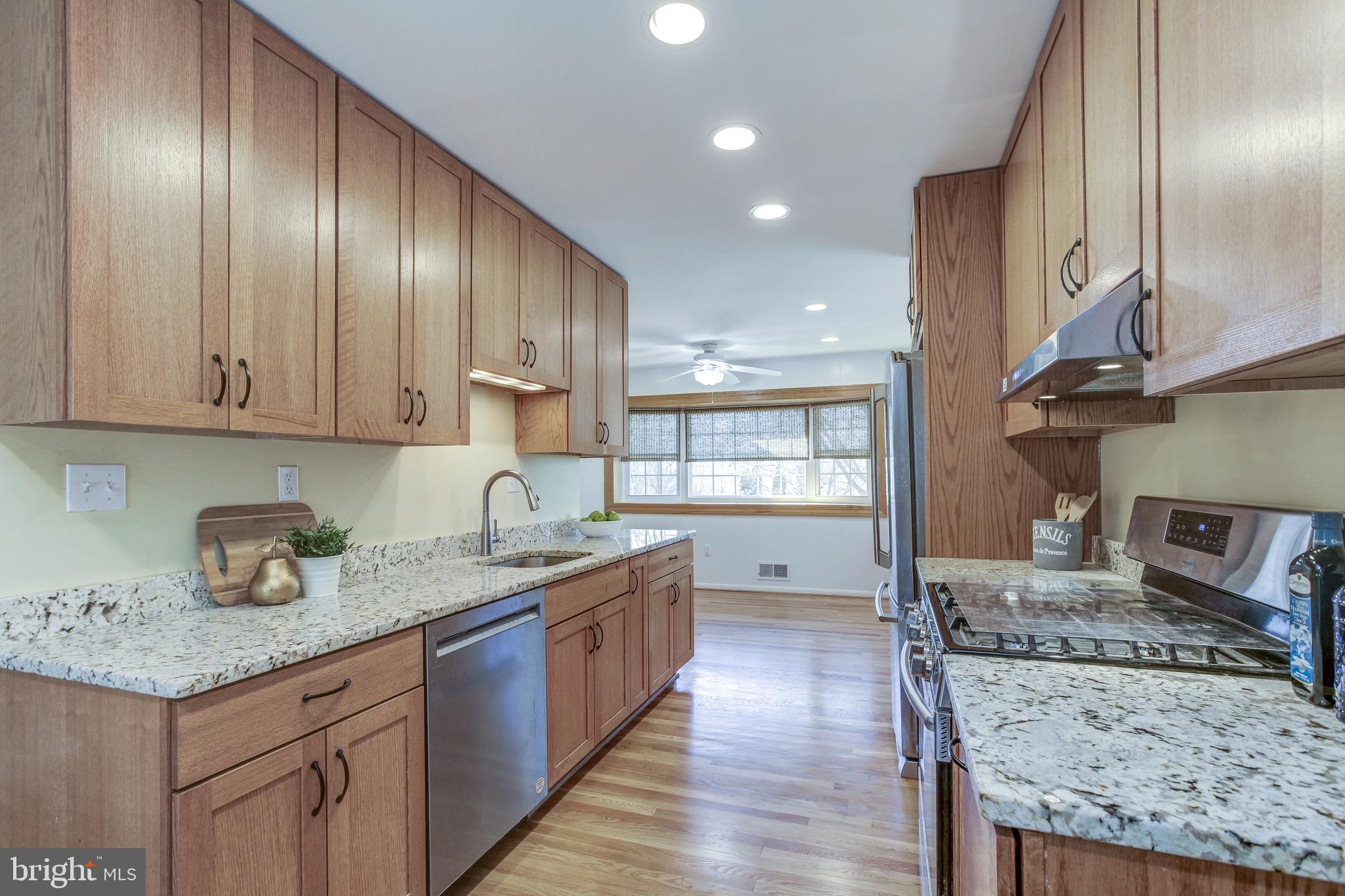 BEL PRE WOODS - Residential