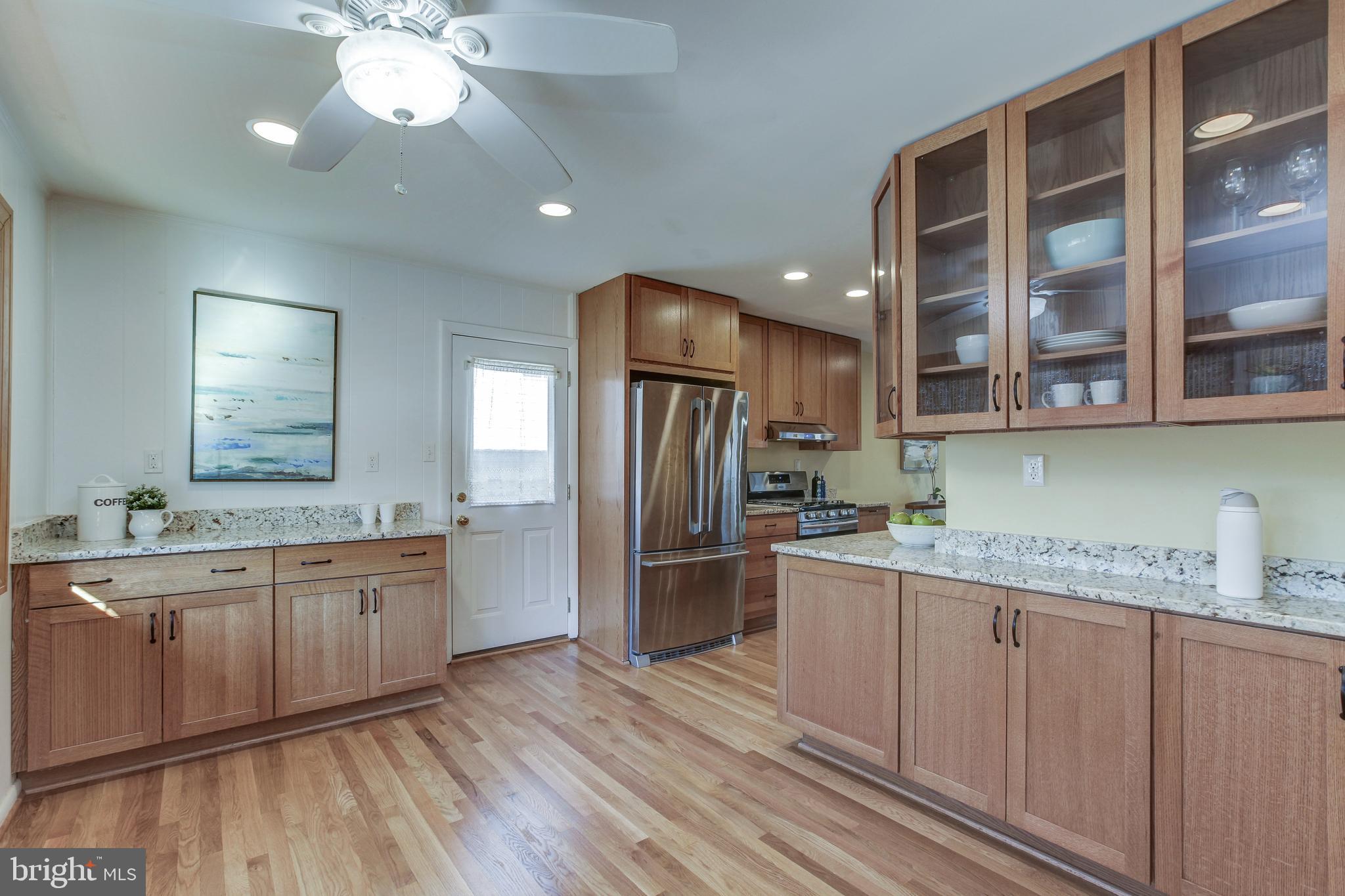 BEL PRE WOODS - Residential