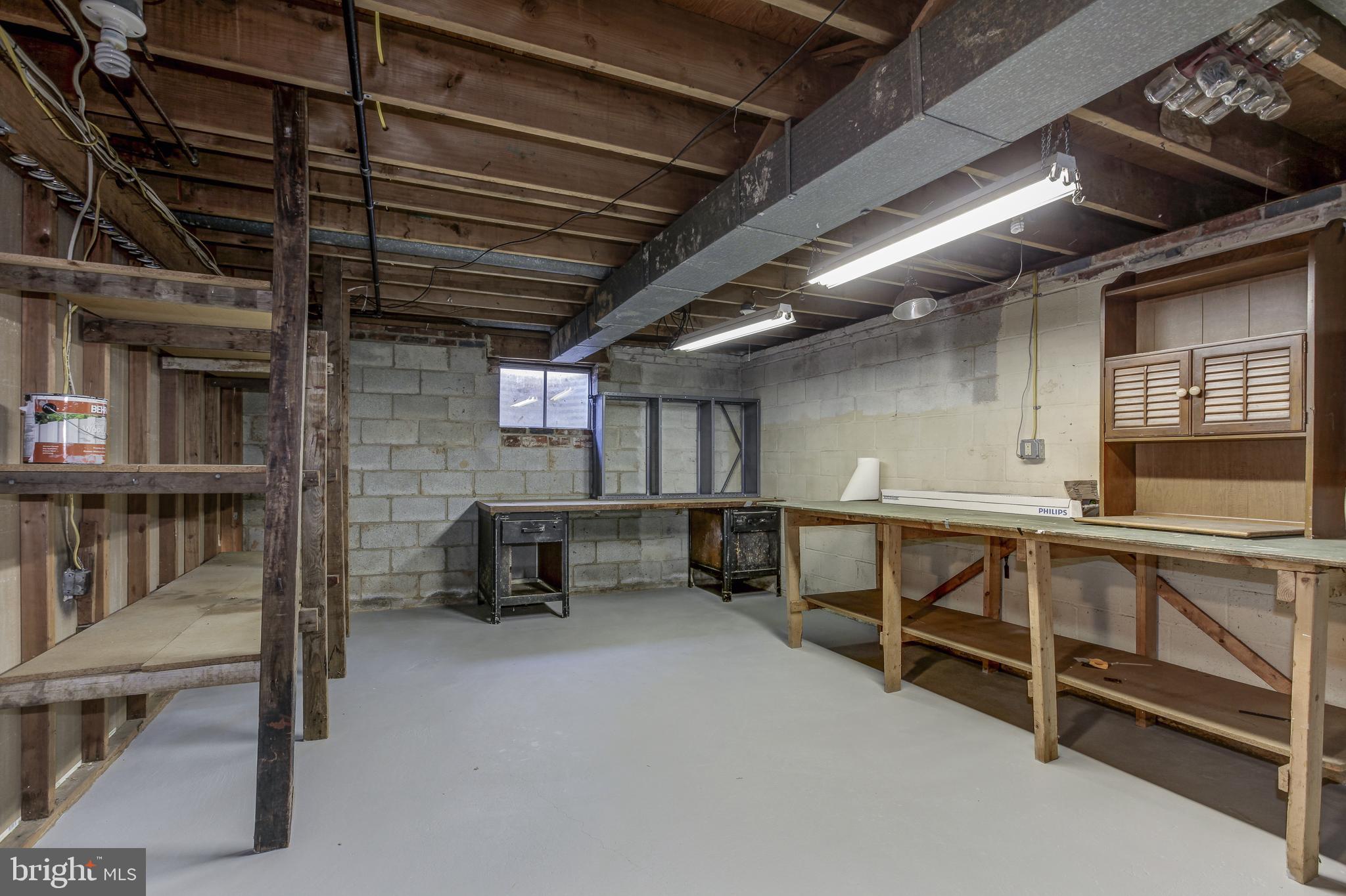 BEL PRE WOODS - Residential