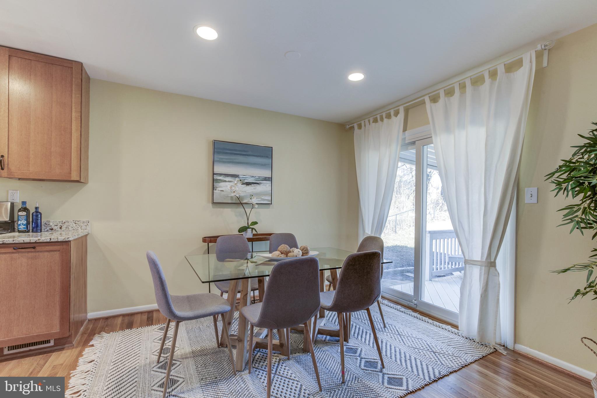 BEL PRE WOODS - Residential