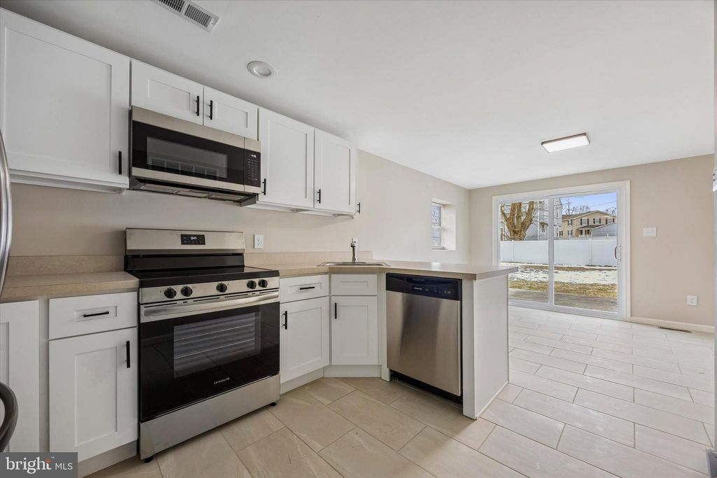 Photo of 431 Logan Avenue #1, GLENSIDE, PA 19038 (MLS # PAMC2169604)