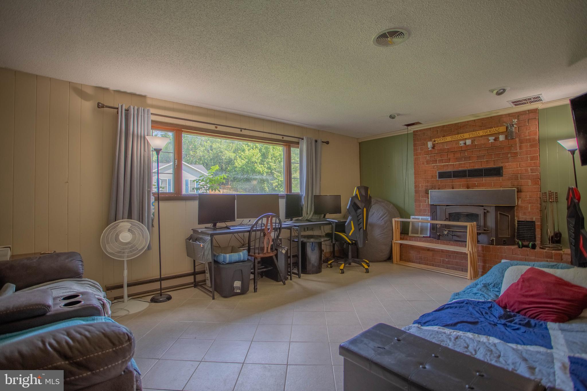 PIKEVIEW ACRES NORTH - Residential