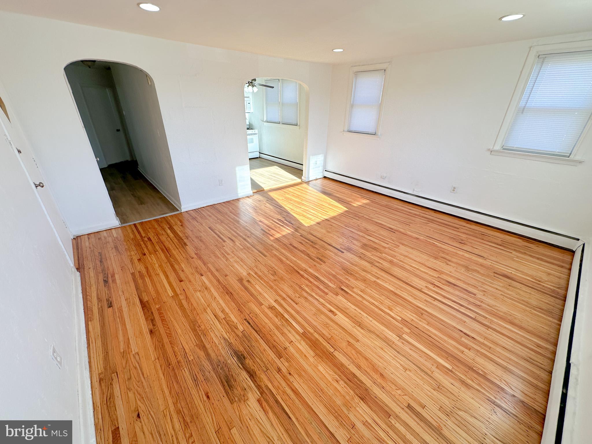 OXFORD CIRCLE - Residential Lease