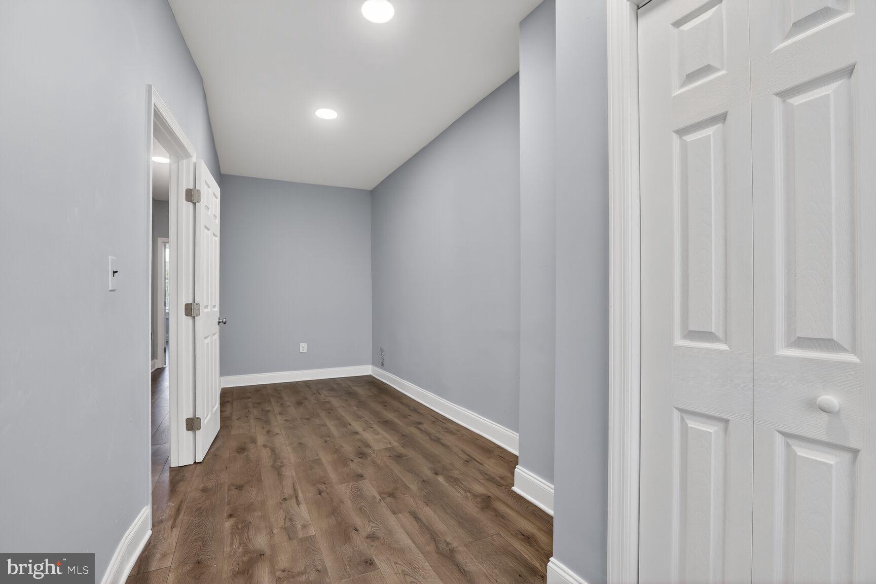 SHIPLEY HILL - Residential