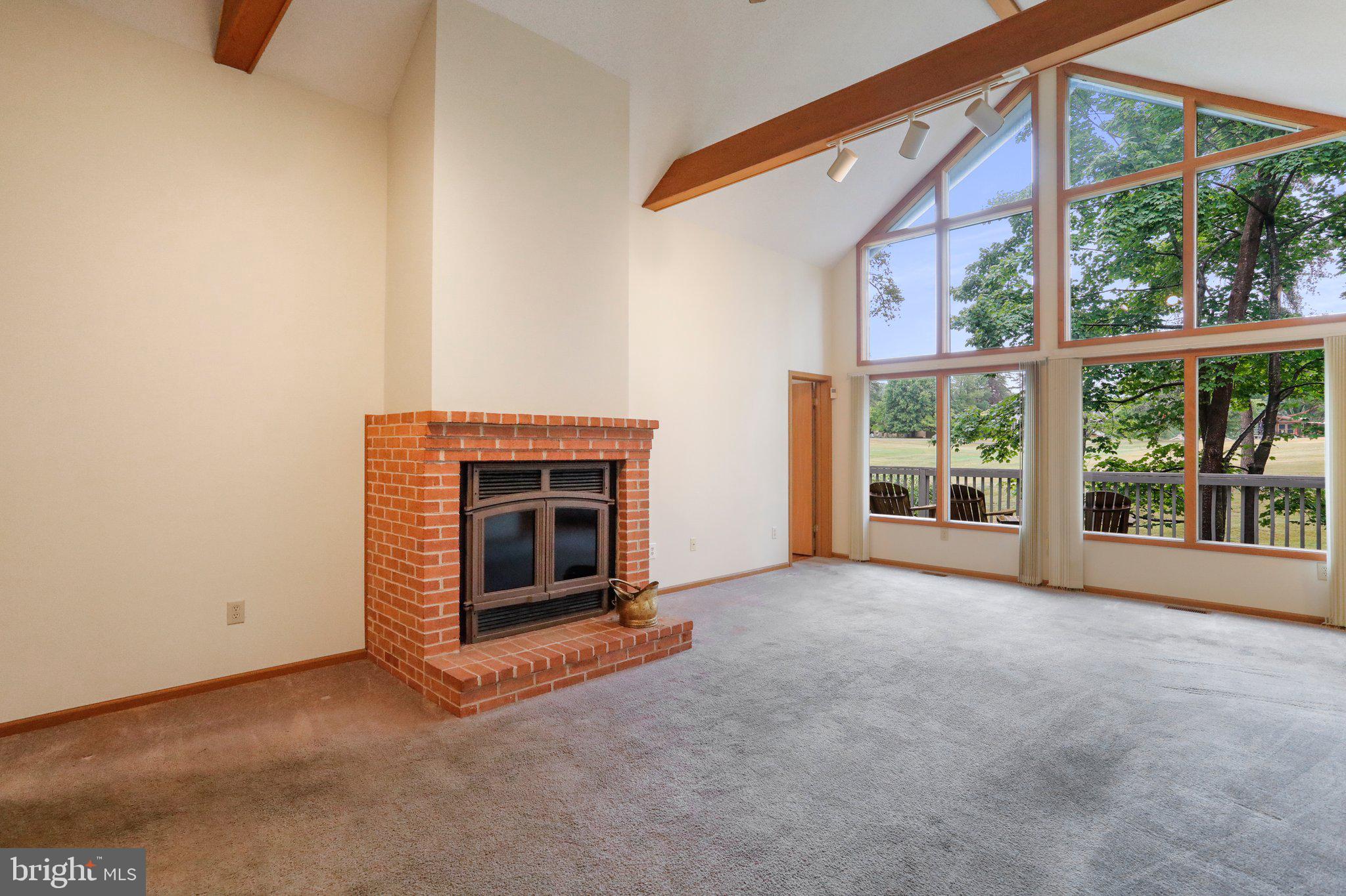 THE WOODS - Residential