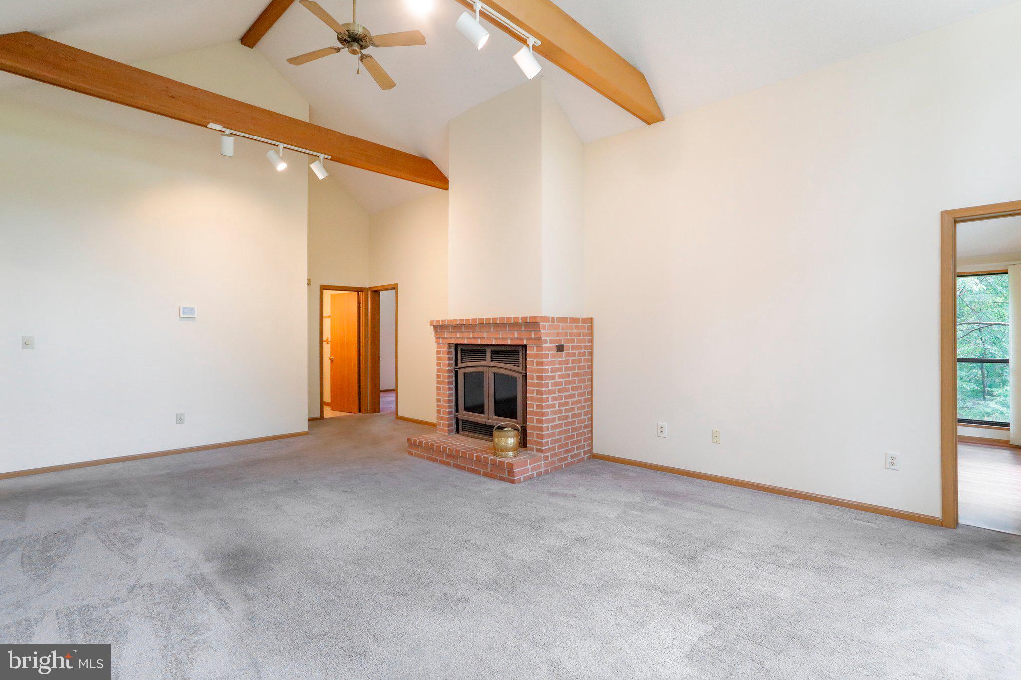 THE WOODS - Residential