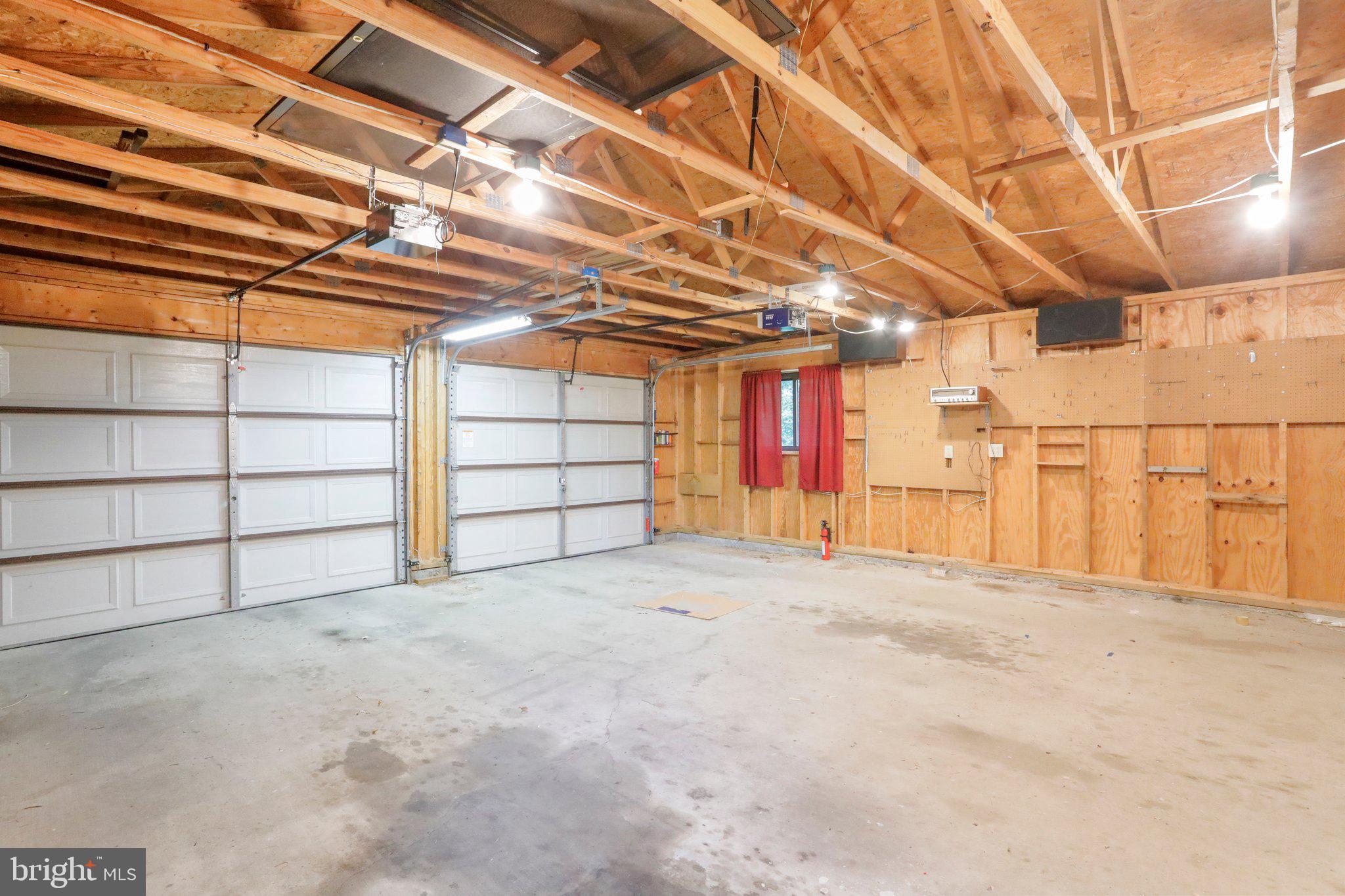 THE WOODS - Residential