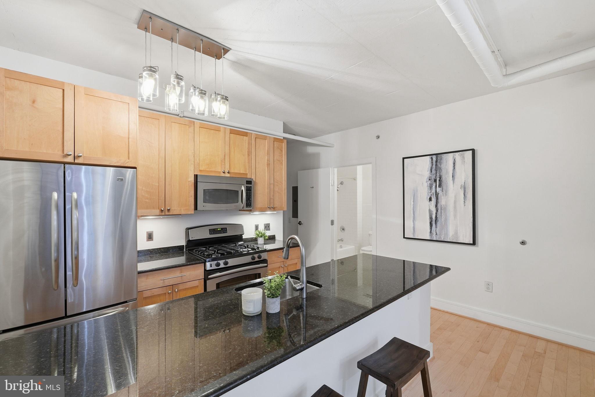 809 6TH STREET NW 22