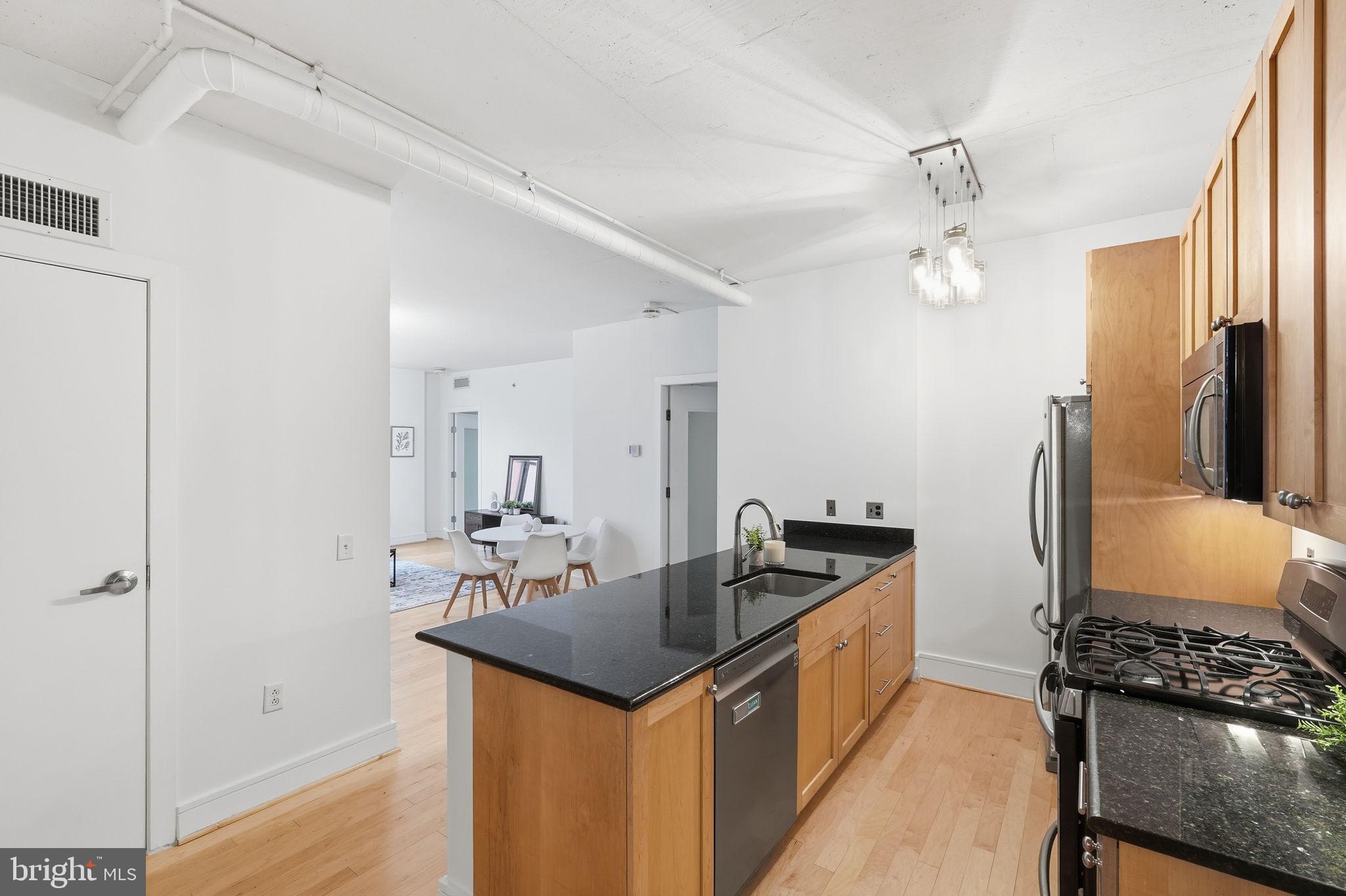 809 6TH STREET NW 22