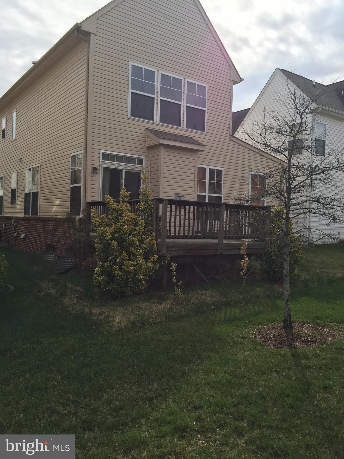 SEVEN OAKS - Residential Lease