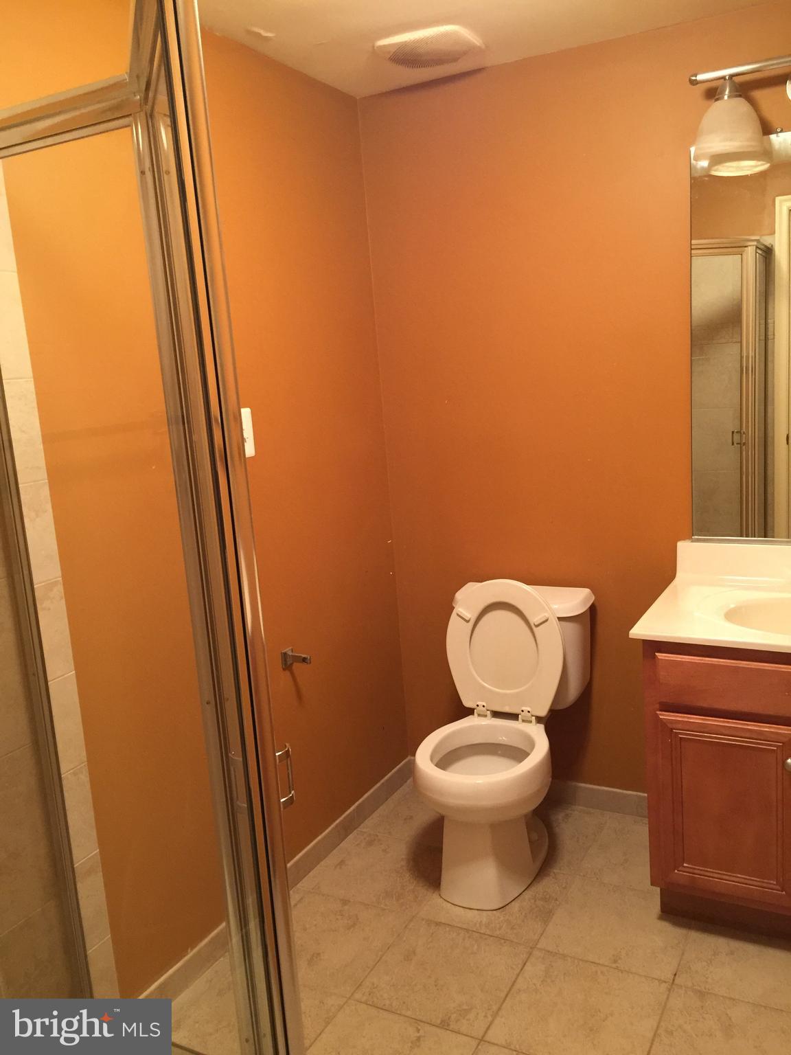 SEVEN OAKS - Residential Lease