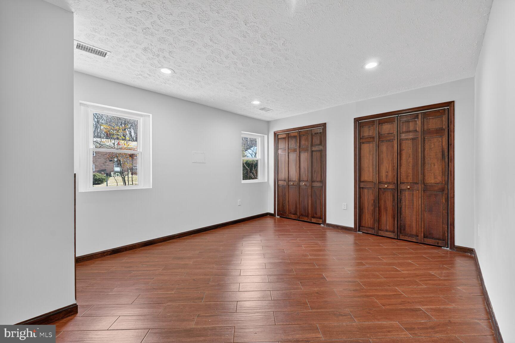 HILLCREST HEIGHTS - Residential