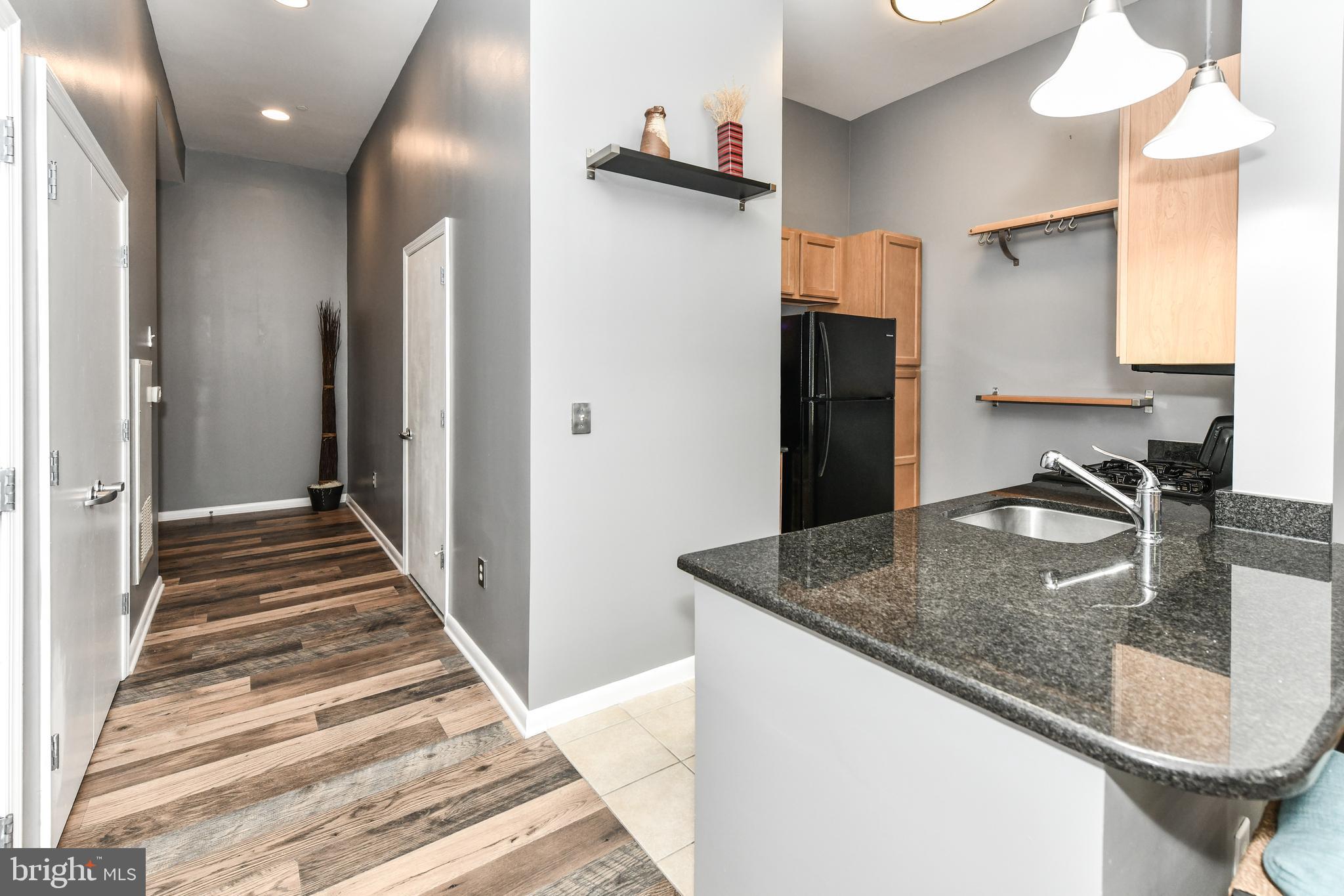 355 I STREET SW S-102