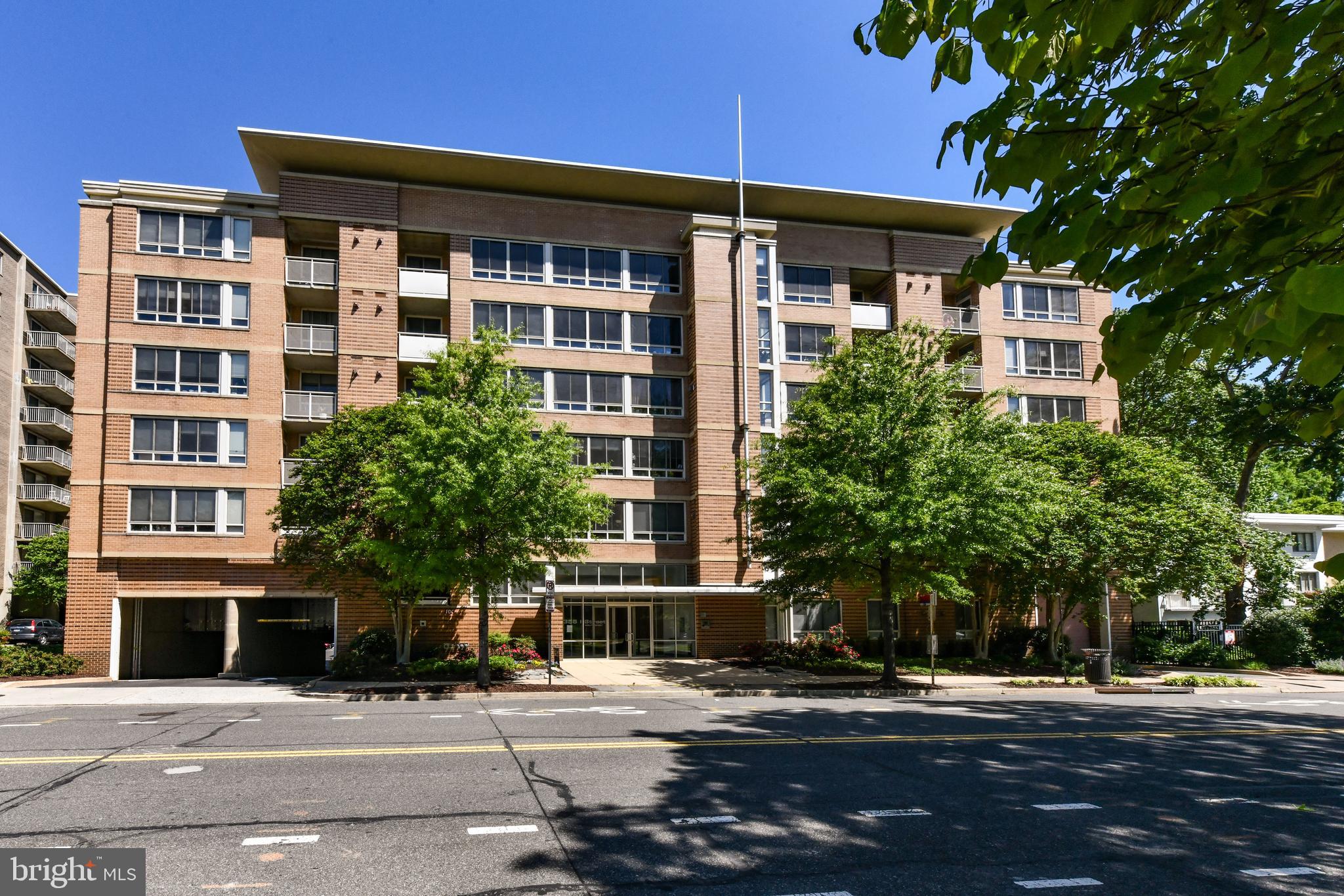355 I STREET SW S-102