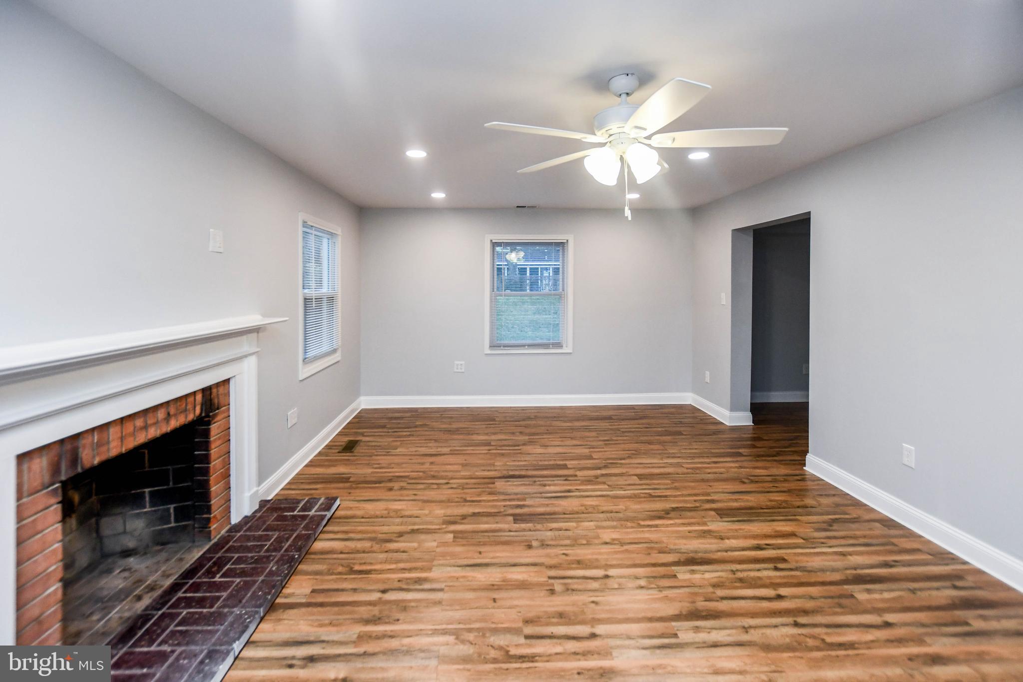 POINTER RIDGE AT COLLINGTON - Residential Lease