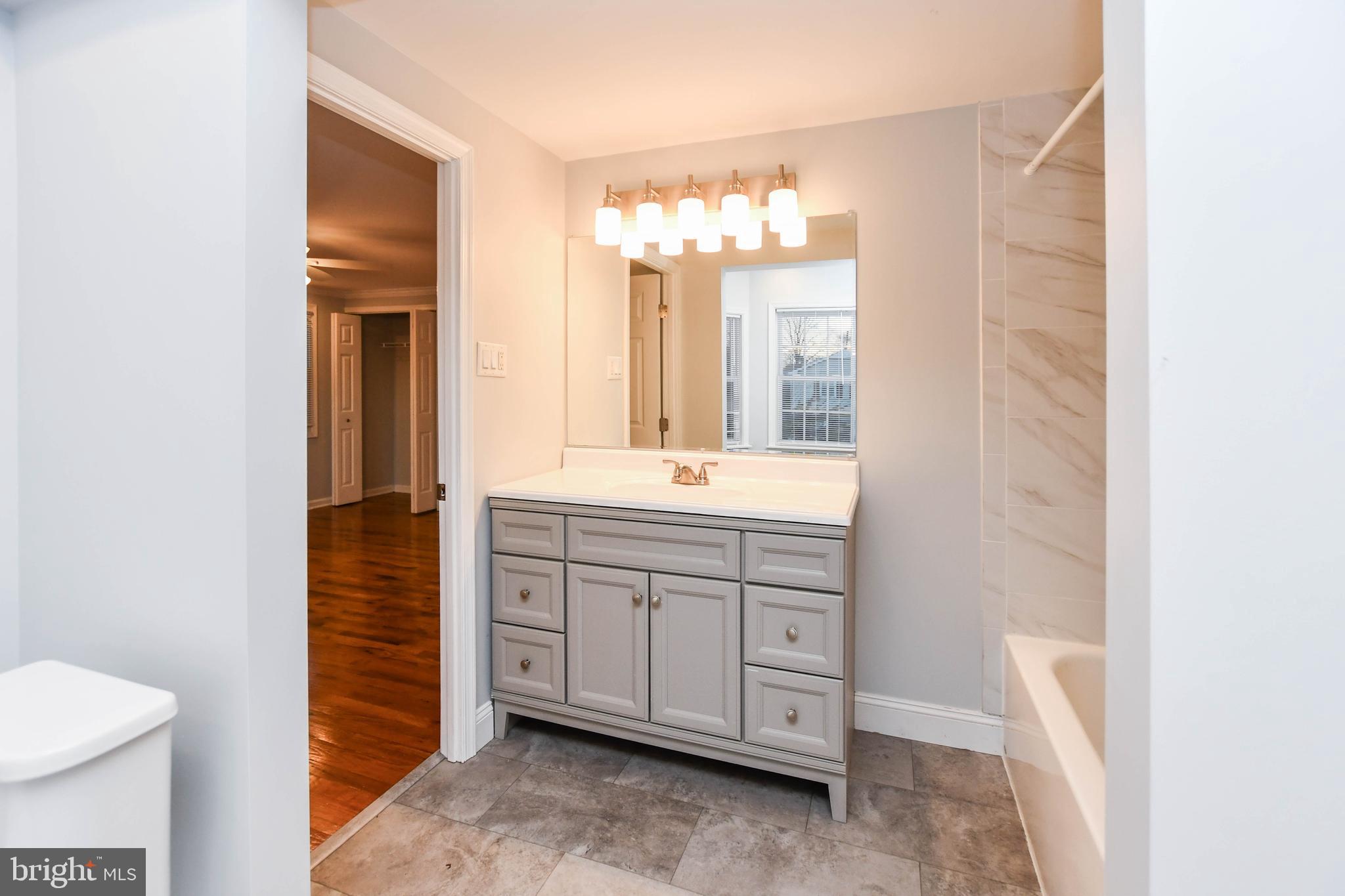 POINTER RIDGE AT COLLINGTON - Residential Lease