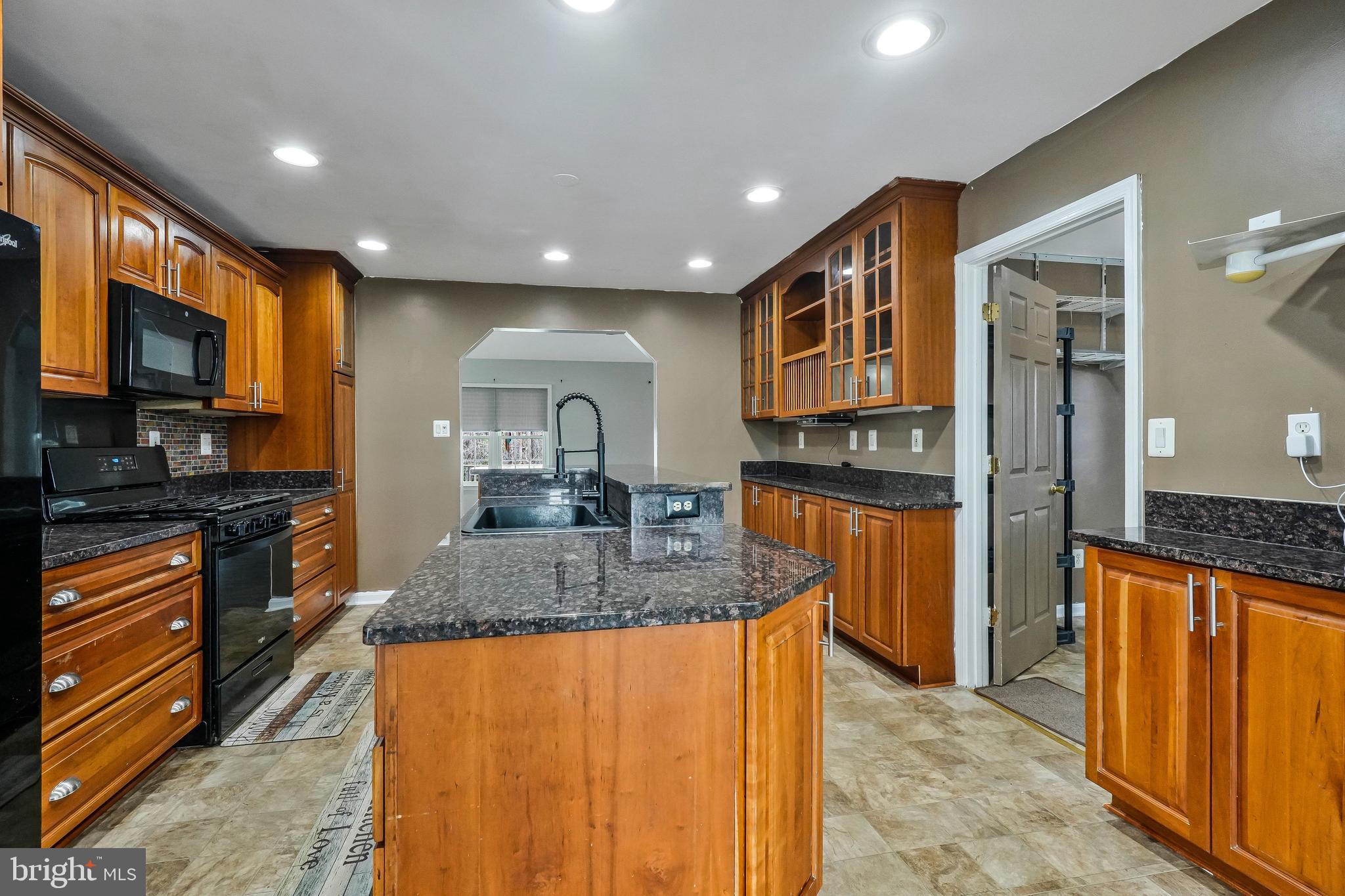 HOMELAND - Residential