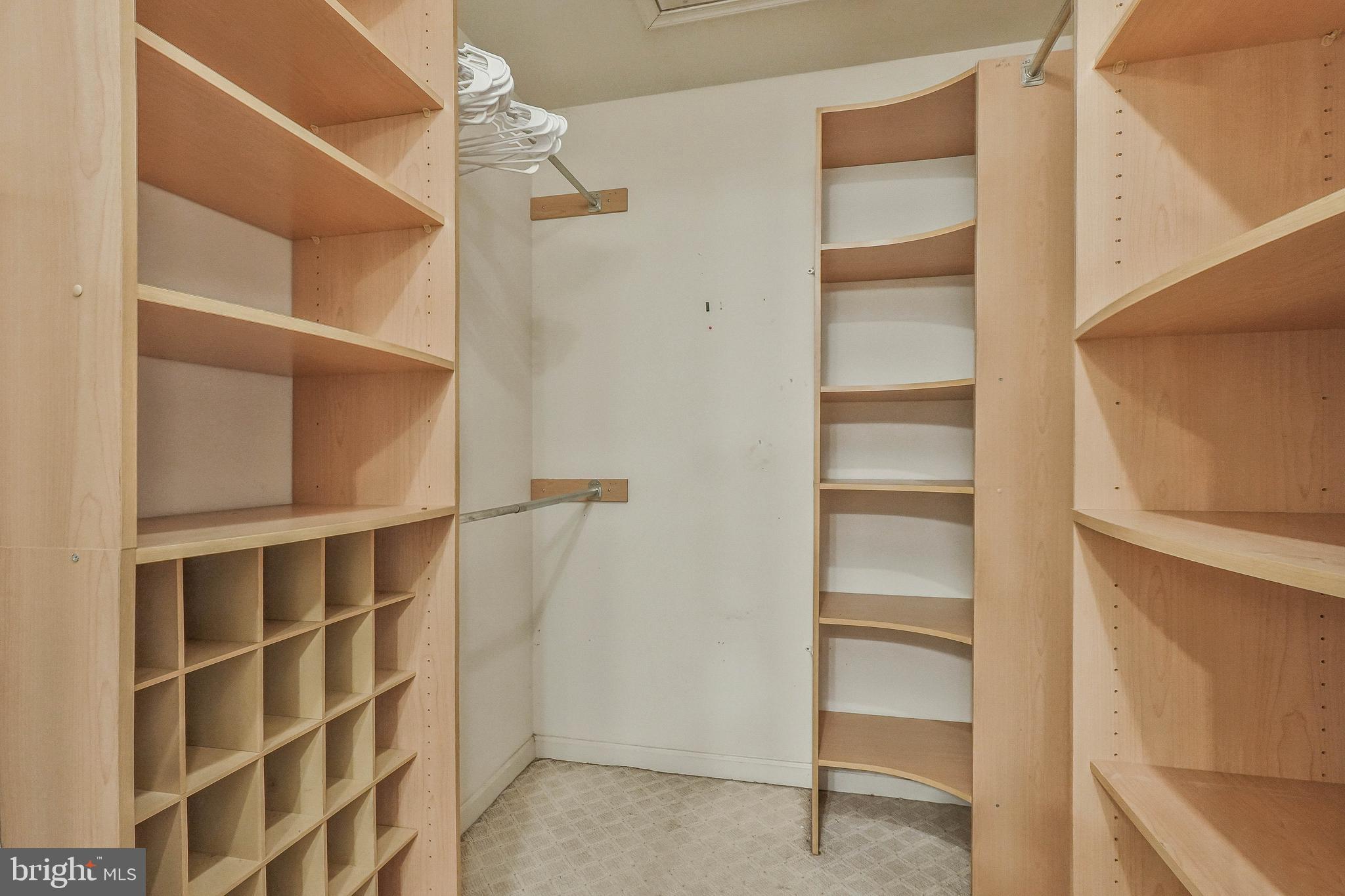 HOMELAND - Residential