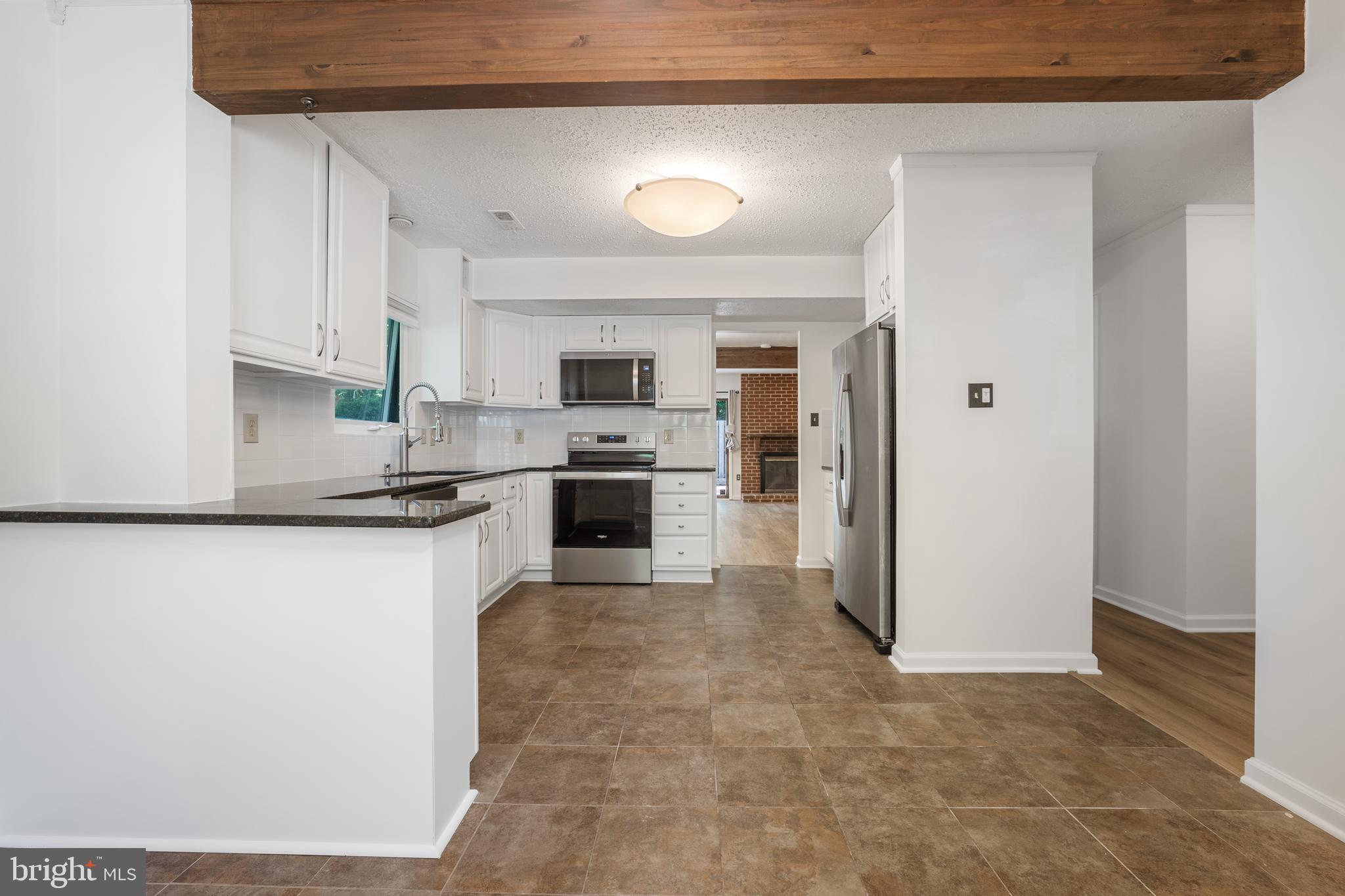 RESTON - Residential