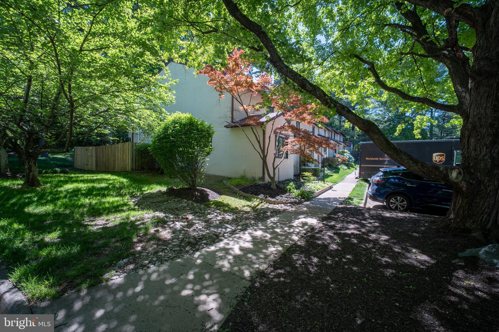 RESTON - Residential