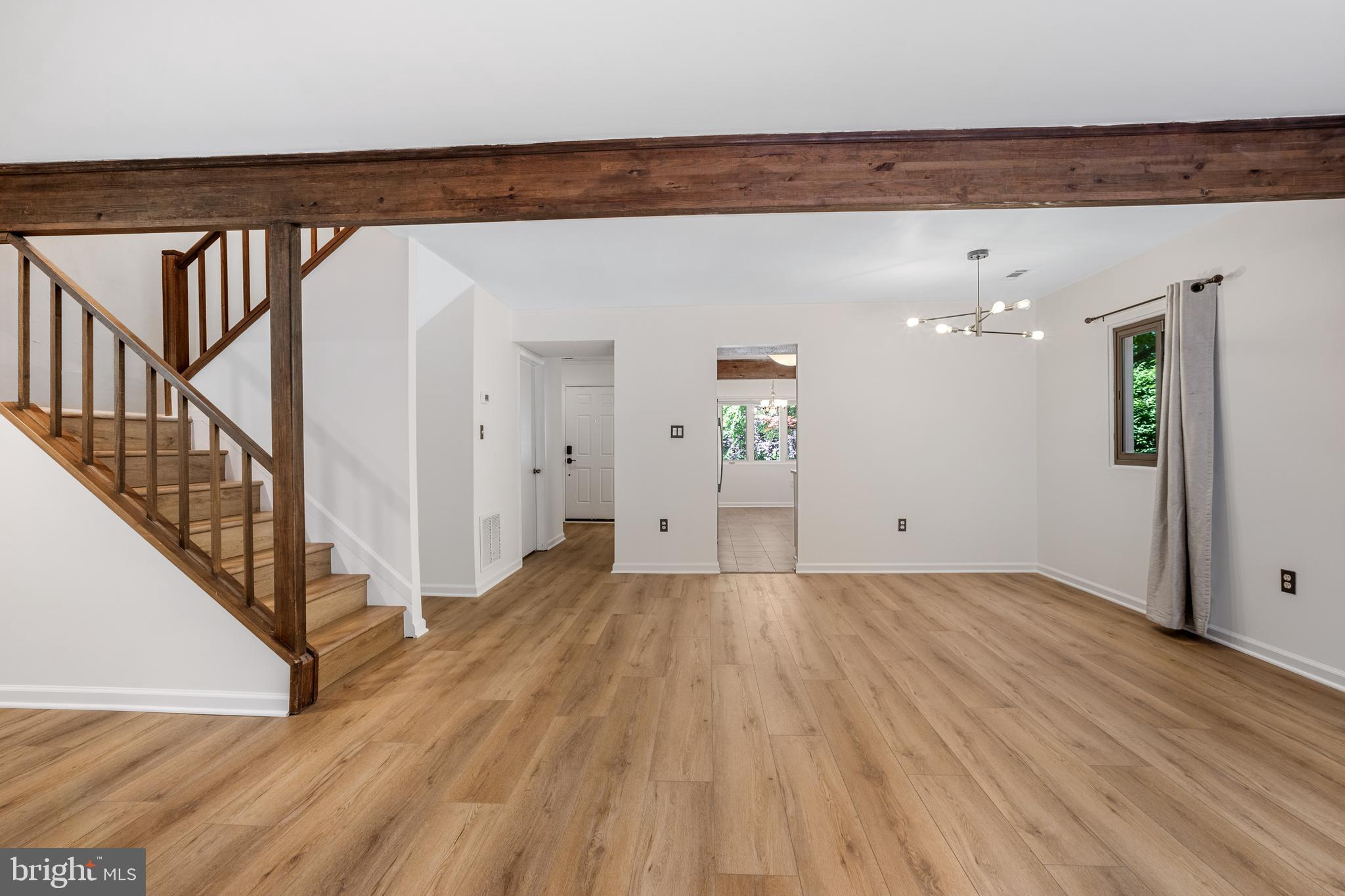 RESTON - Residential