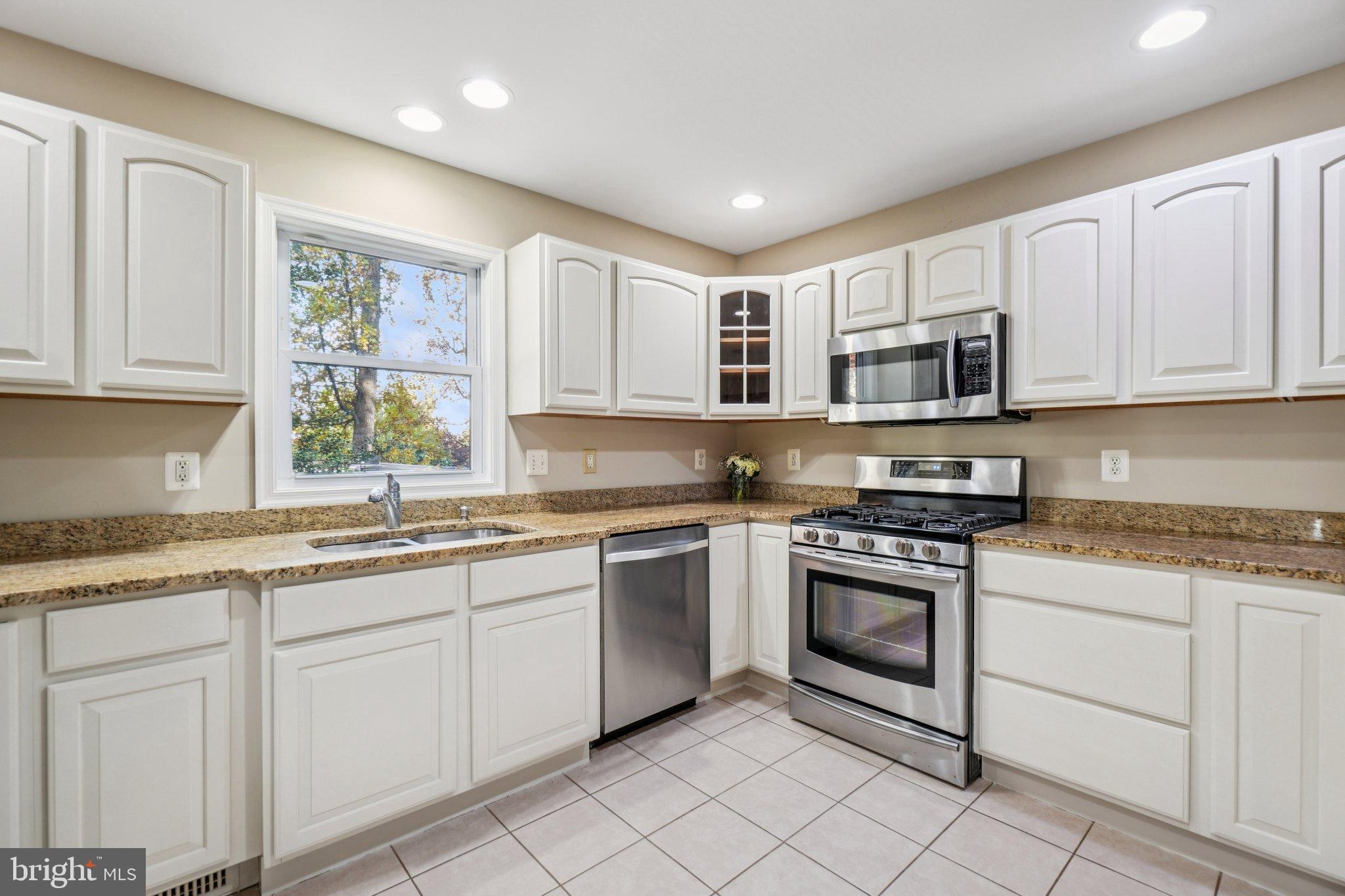 WESTMORE - Residential