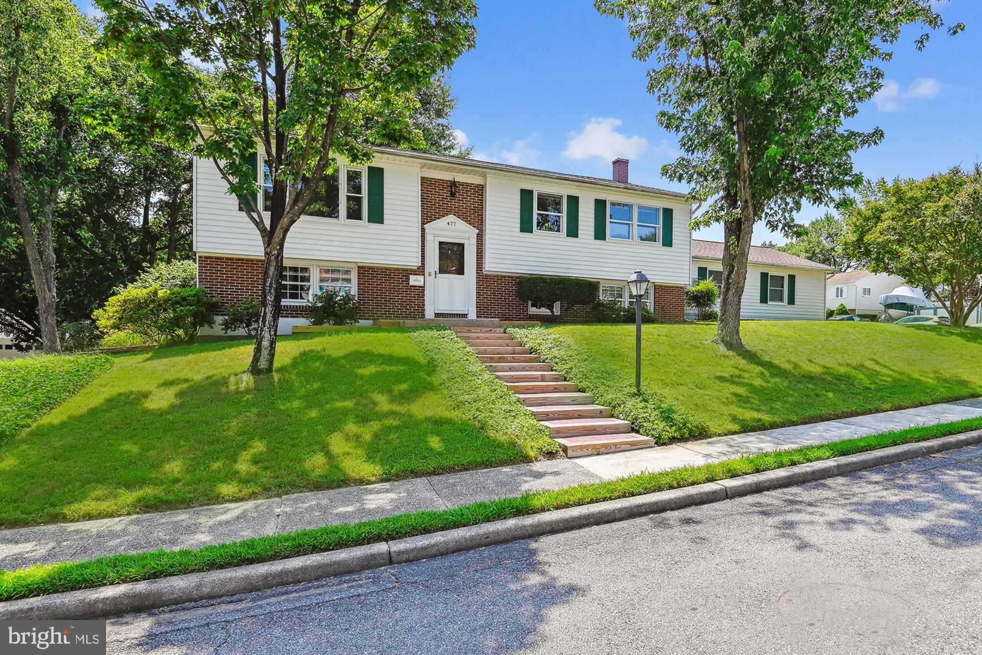 477 RITA DRIVE