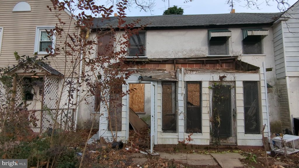 Photo of 1233 Clover Lane, CHESTER, PA 19013 (MLS # PADE2105322)