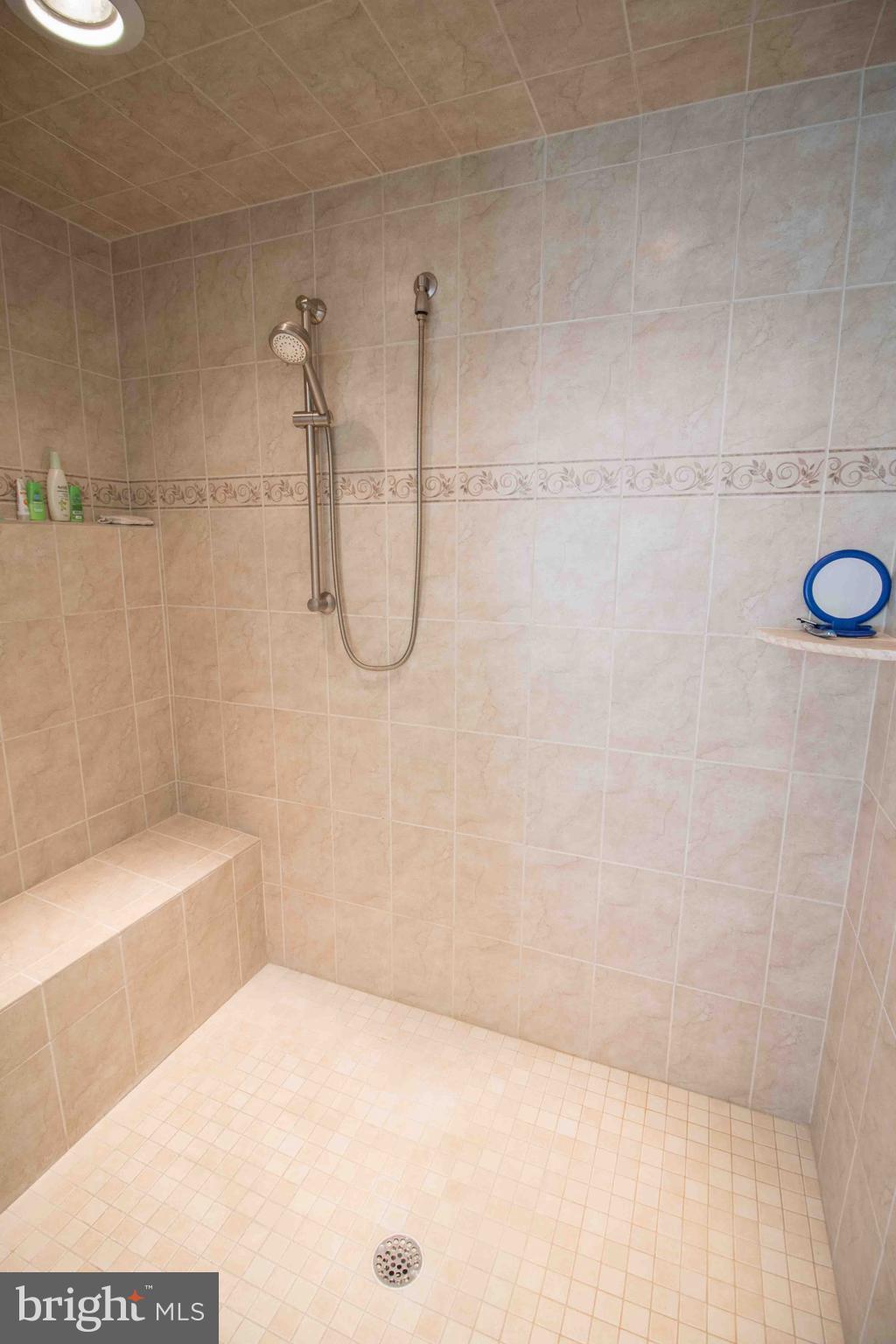 BROAD CREEK - Residential