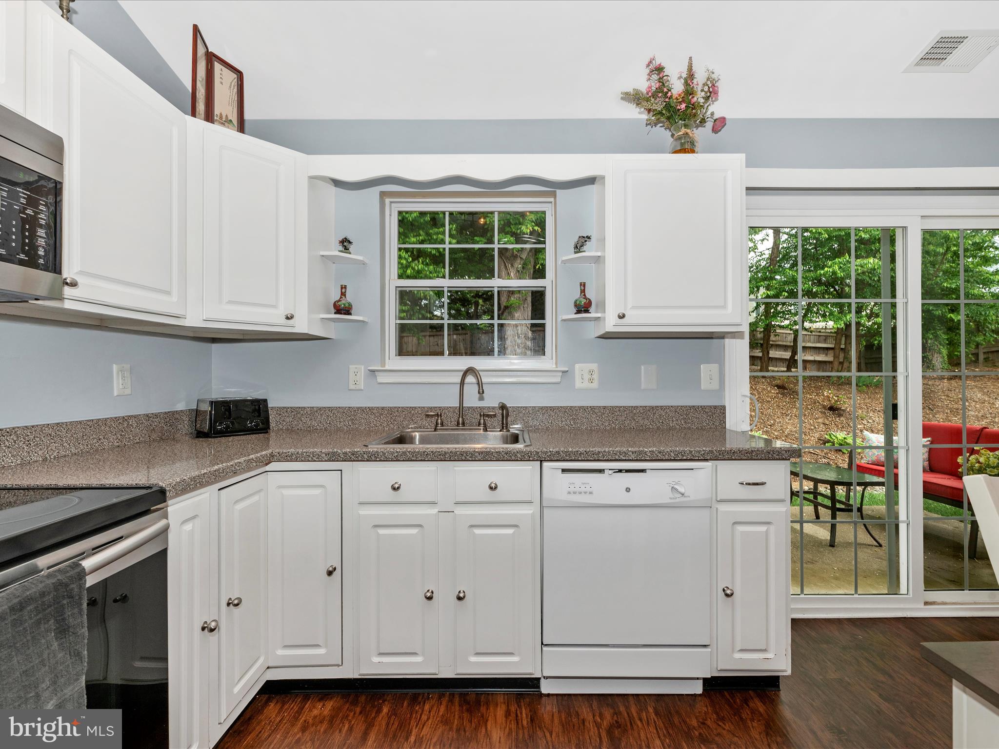 WINIFRED MANOR - Residential