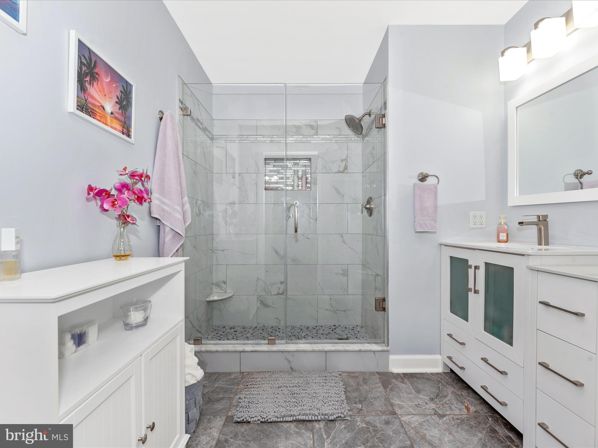 WINIFRED MANOR - Residential