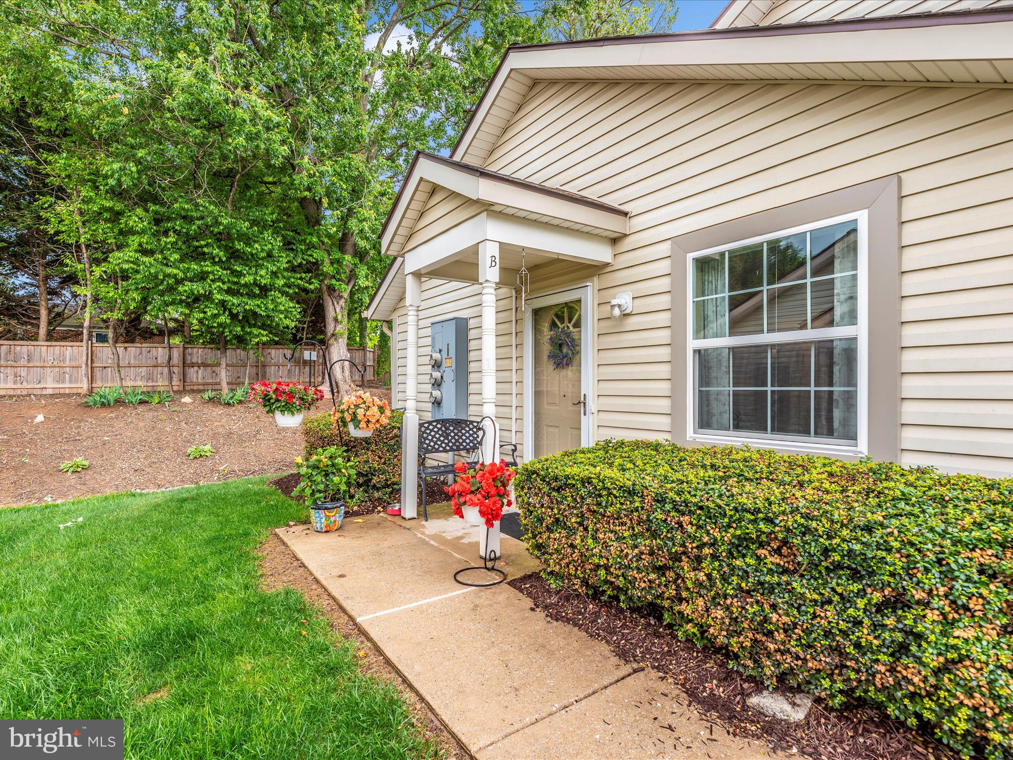 WINIFRED MANOR - Residential